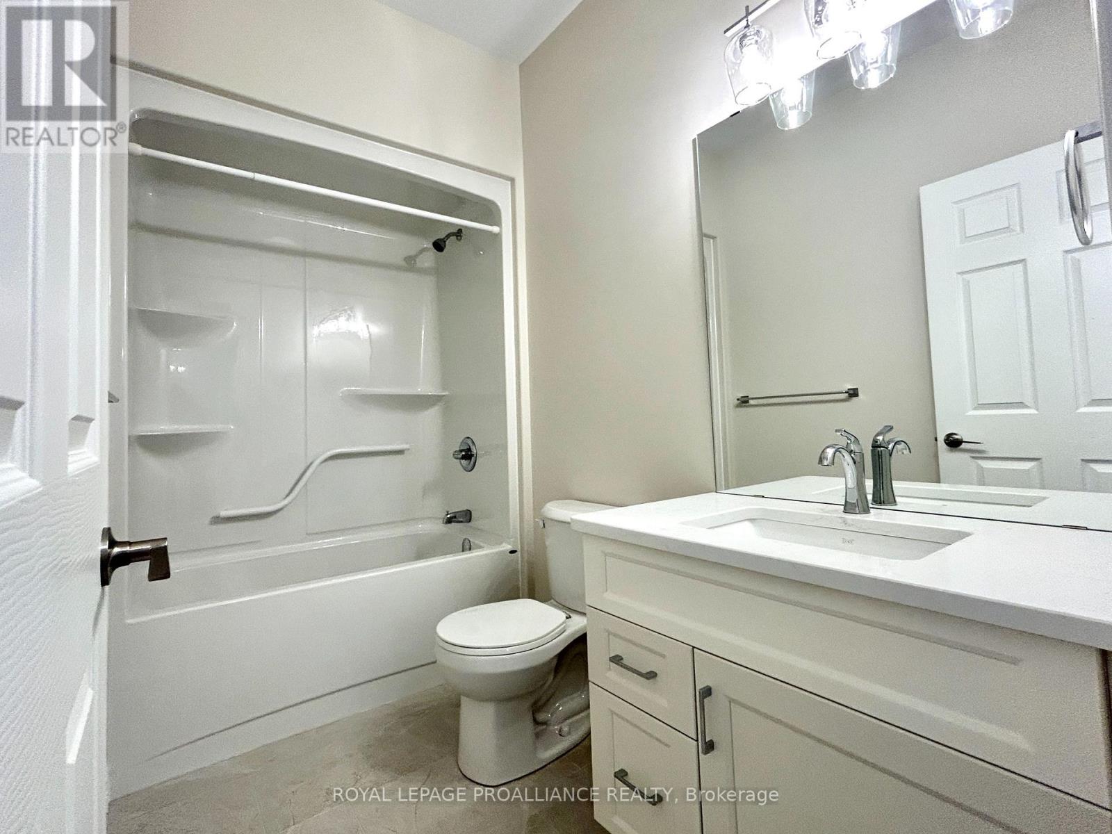 19 - 99 Cloverleaf Drive, Belleville (Thurlow Ward), Ontario  K8N 4Z5 - Photo 5 - X12770572