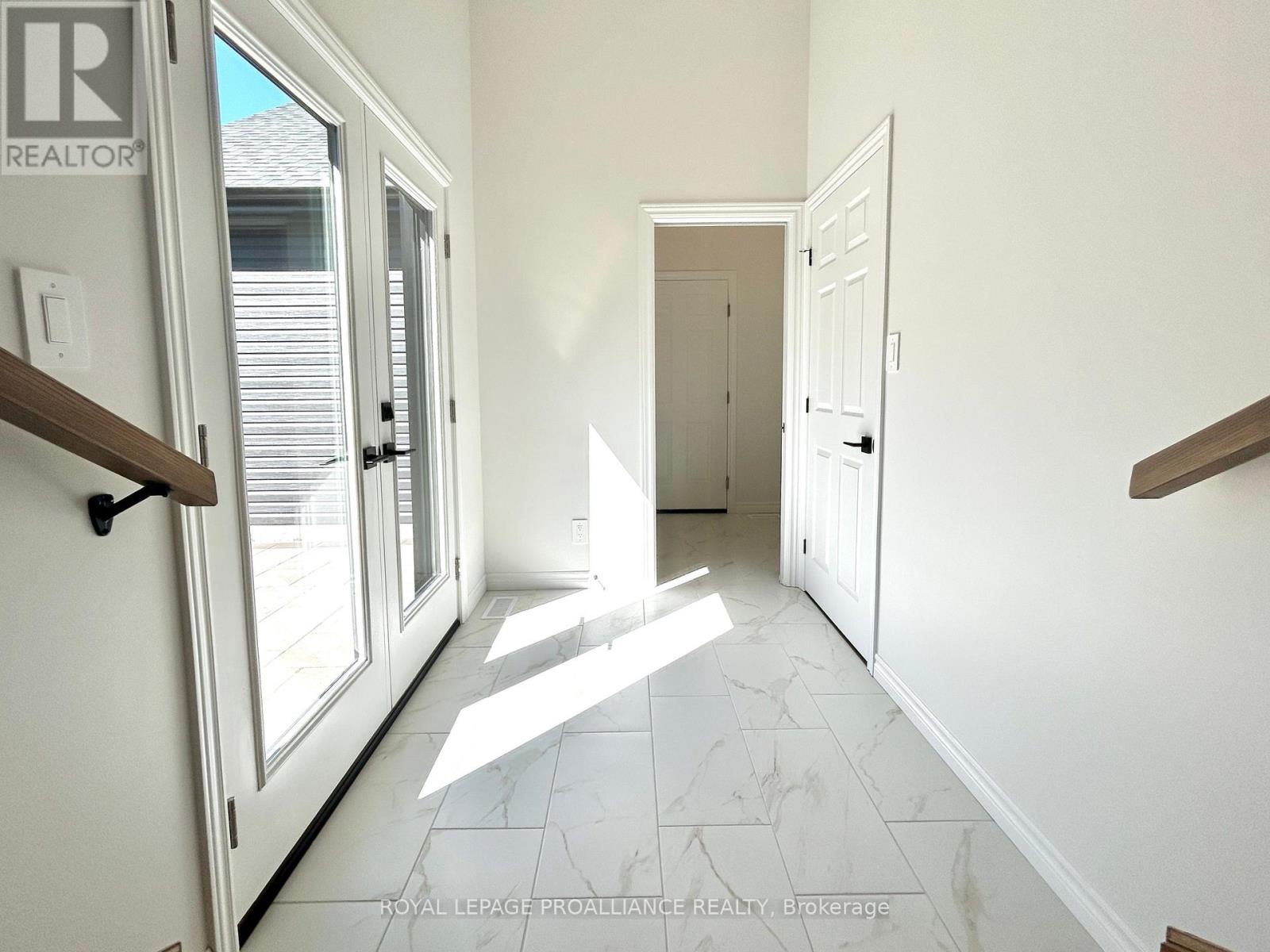 81 Athabaska Drive, Belleville (Thurlow Ward), Ontario  K8N 0T1 - Photo 9 - X12770600