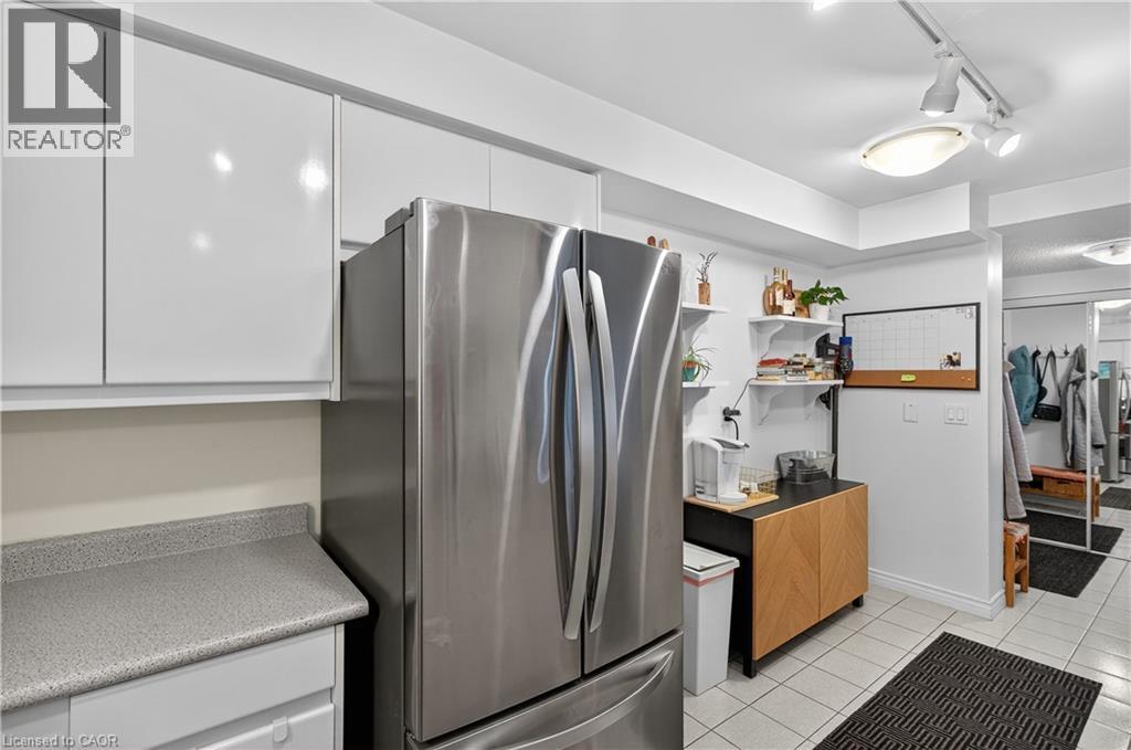 1276 Maple Crossing Boulevard Unit# 811, Burlington, Ontario  L7S 2J9 - Photo 13 - 40788436