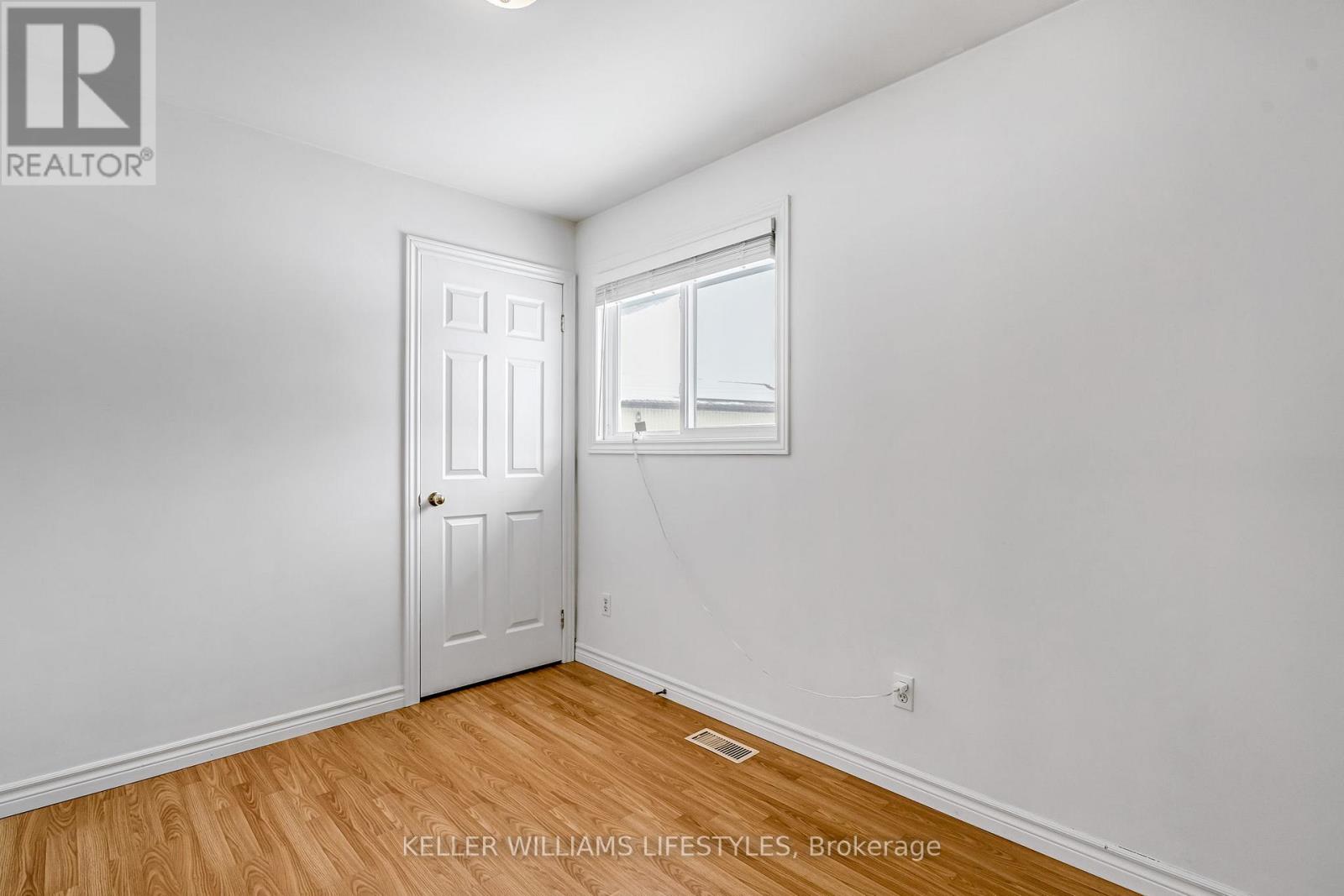 Photo 25 of 43 for 40 York Street