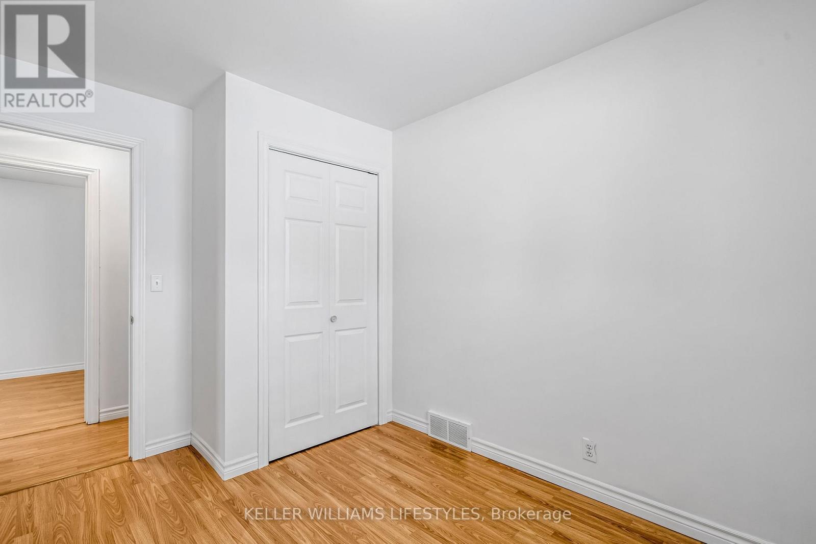 Photo 29 of 43 for 40 York Street