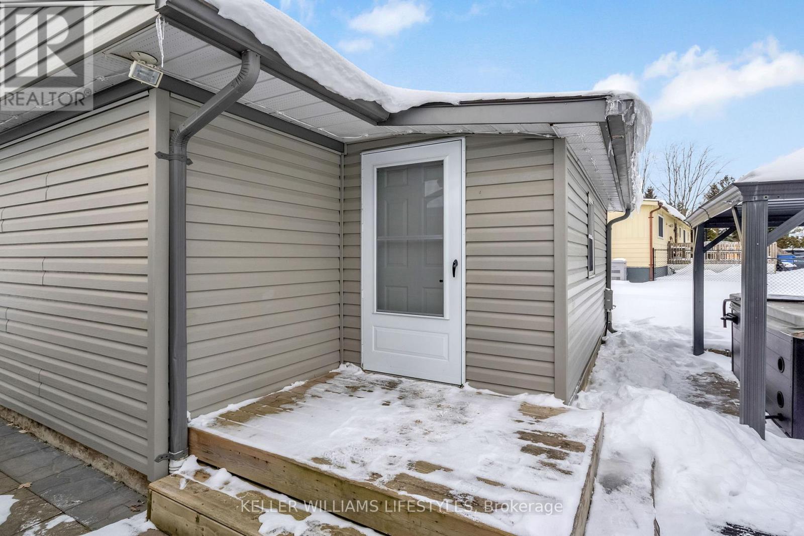 Photo 34 of 43 for 40 York Street