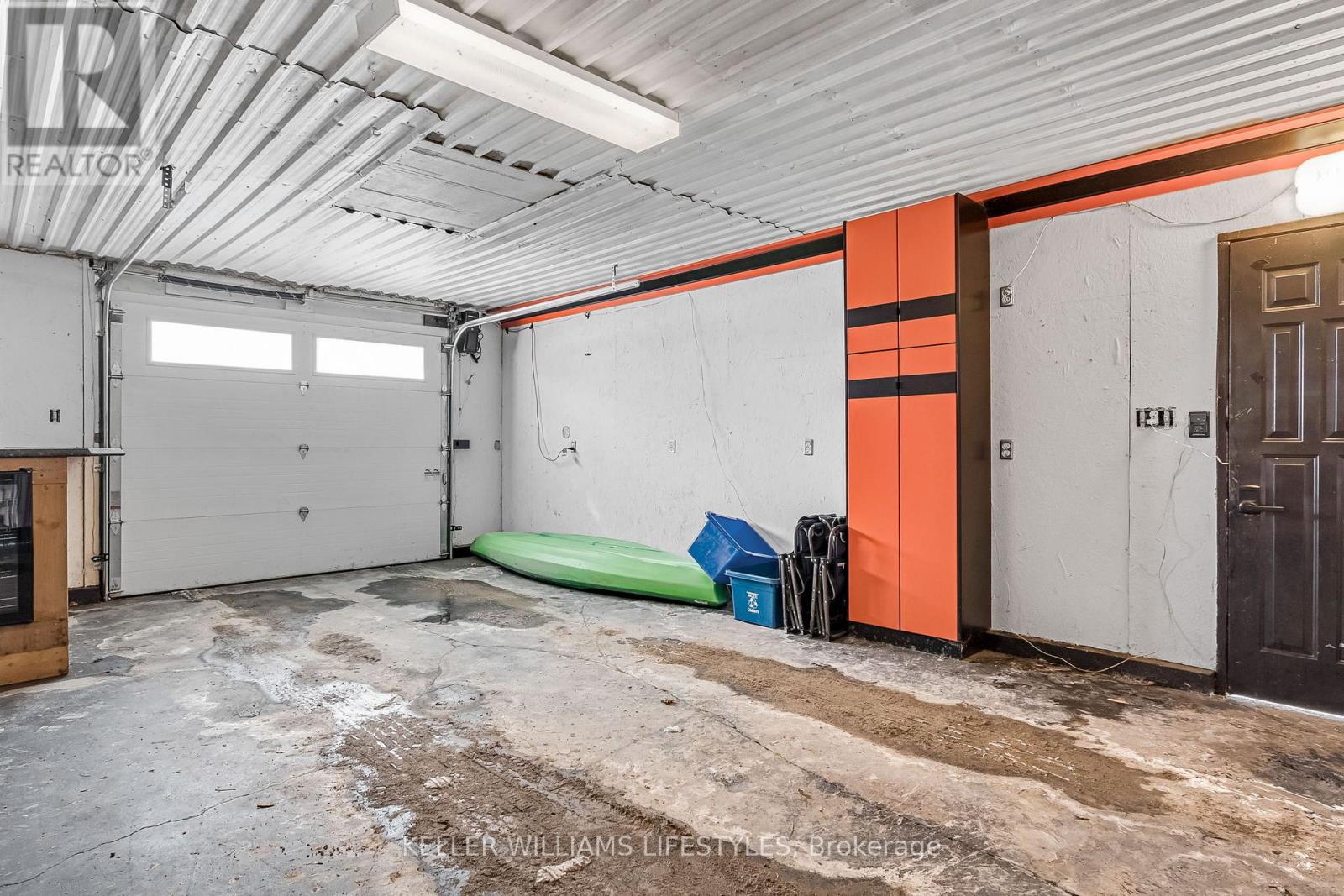 Photo 41 of 43 for 40 York Street