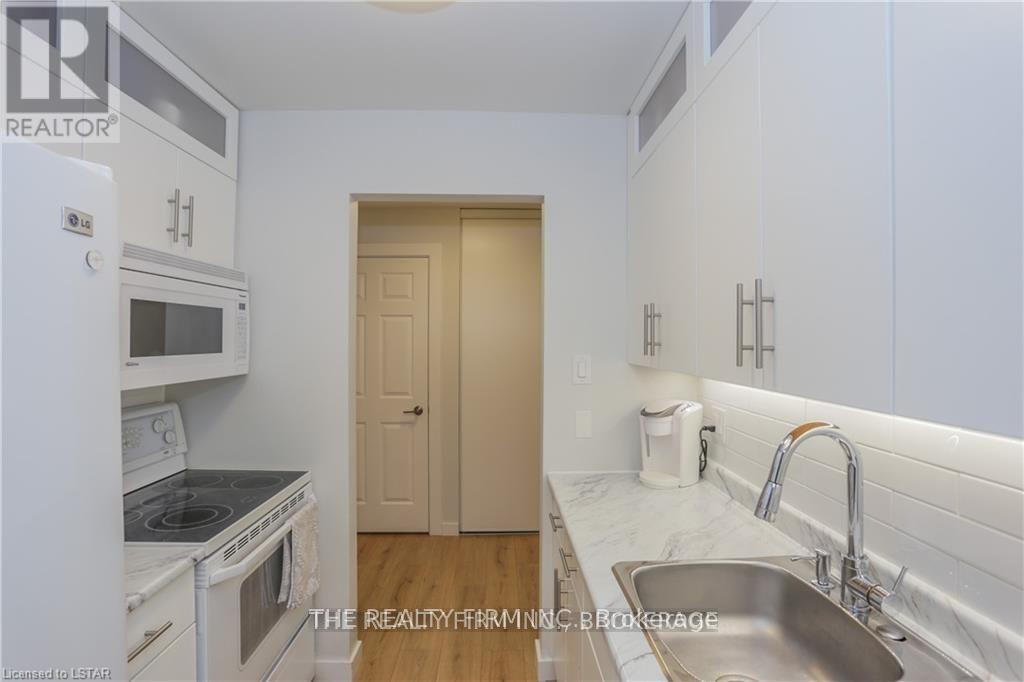 310 - 735 Deveron Crescent, London South, Ontario  N5Z 4X8 - Photo 5 - X12770582