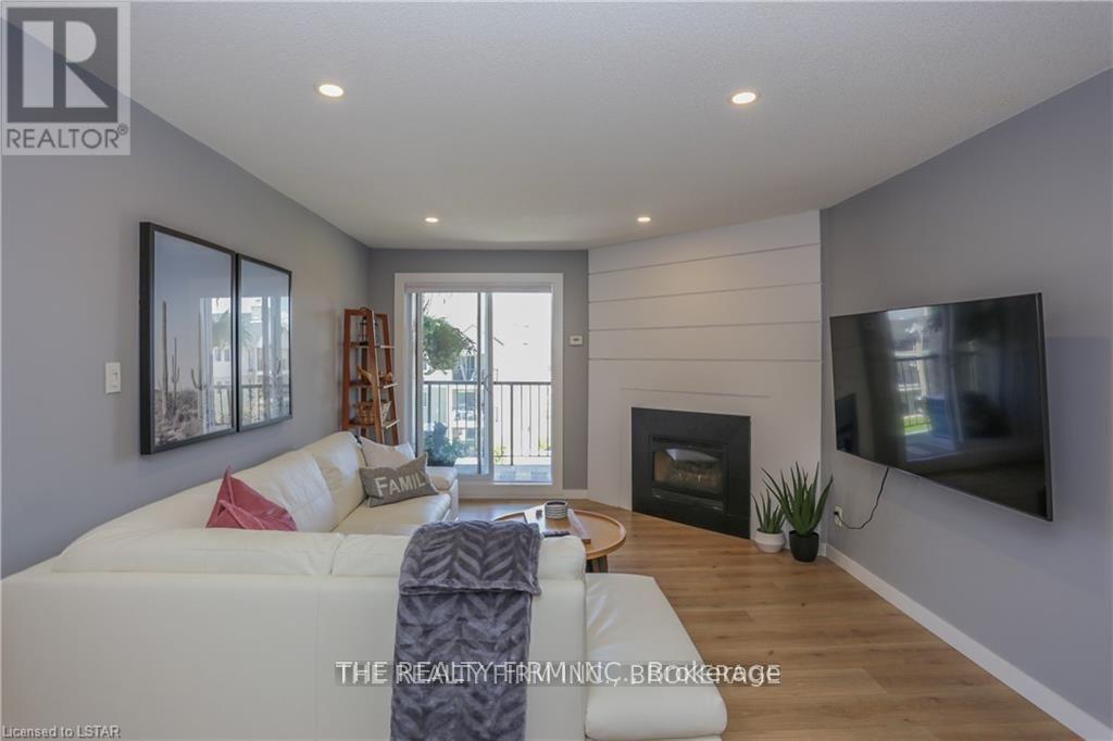 310 - 735 Deveron Crescent, London South, Ontario  N5Z 4X8 - Photo 7 - X12770582