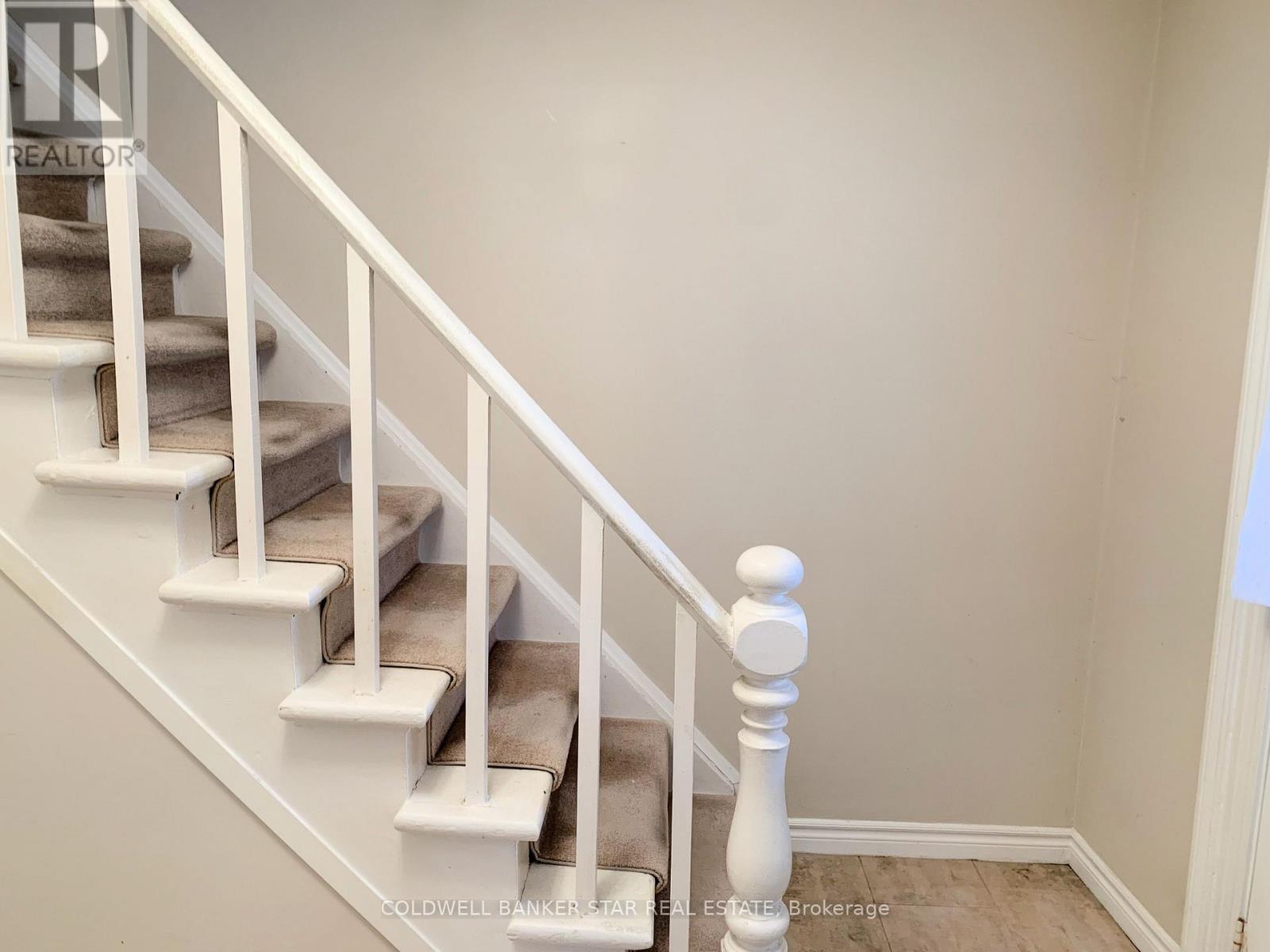 Photo 15 of 30 for 14 Antrim Street