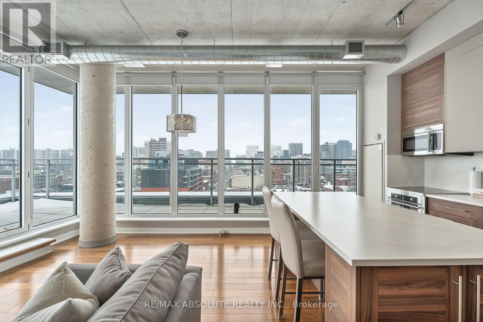 906 - 354 Gladstone Avenue, Ottawa, Ontario  K2P 0R4 - Photo 14 - X12770536