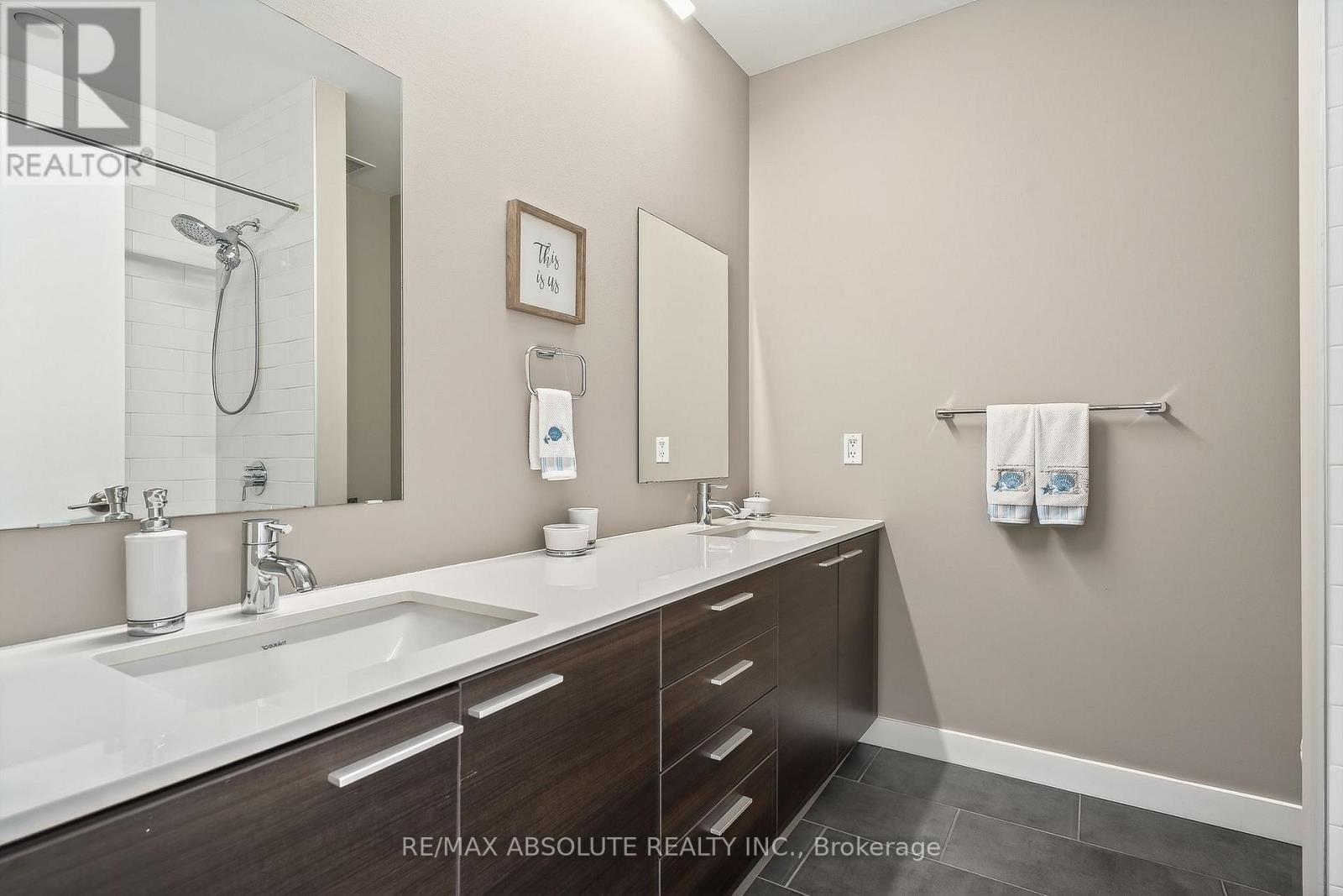 906 - 354 Gladstone Avenue, Ottawa, Ontario  K2P 0R4 - Photo 29 - X12770536