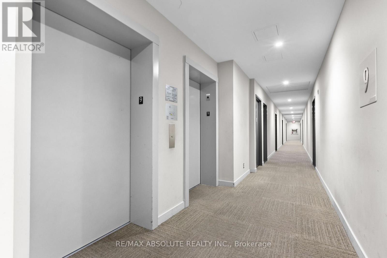 906 - 354 Gladstone Avenue, Ottawa, Ontario  K2P 0R4 - Photo 5 - X12770536