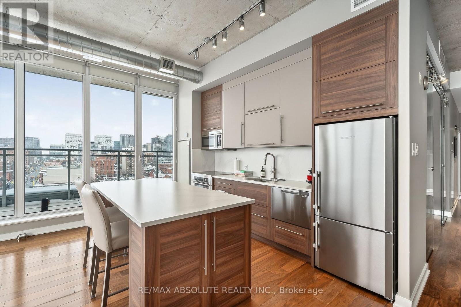 906 - 354 Gladstone Avenue, Ottawa, Ontario  K2P 0R4 - Photo 7 - X12770536