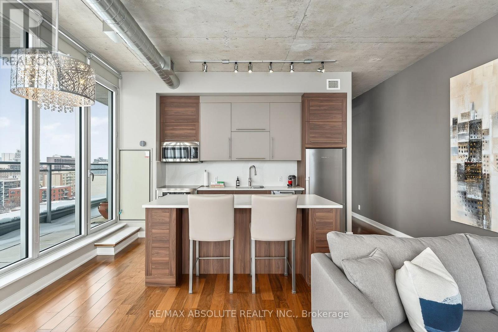 906 - 354 Gladstone Avenue, Ottawa, Ontario  K2P 0R4 - Photo 8 - X12770536