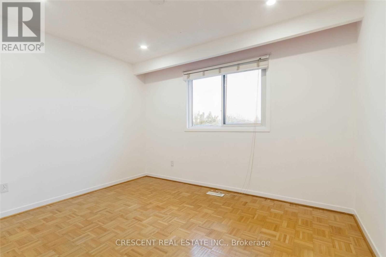 Upper - 4036 Dunmow Crescent, Mississauga, Ontario  L4Z 1C9 - Photo 17 - W12758096