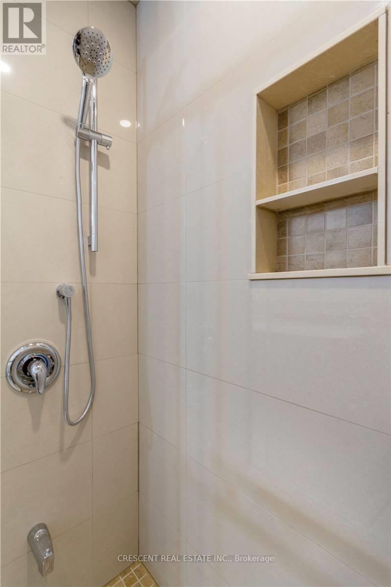 Upper - 4036 Dunmow Crescent, Mississauga, Ontario  L4Z 1C9 - Photo 6 - W12758096