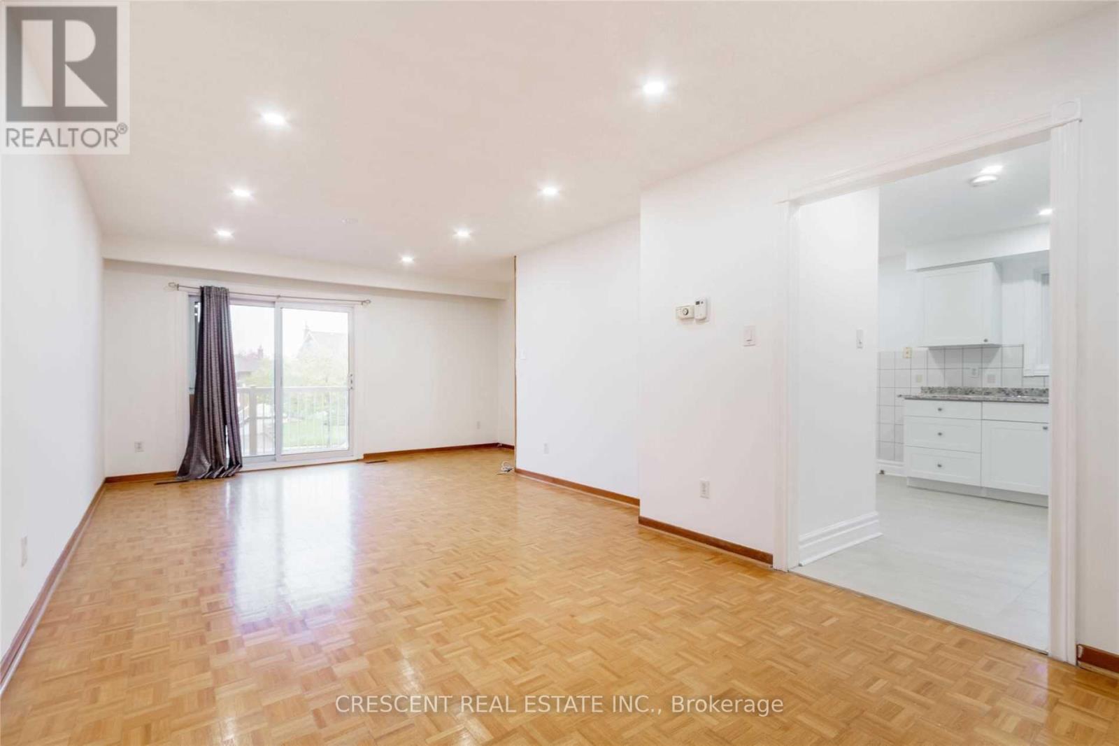 Upper - 4036 Dunmow Crescent, Mississauga, Ontario  L4Z 1C9 - Photo 7 - W12758096