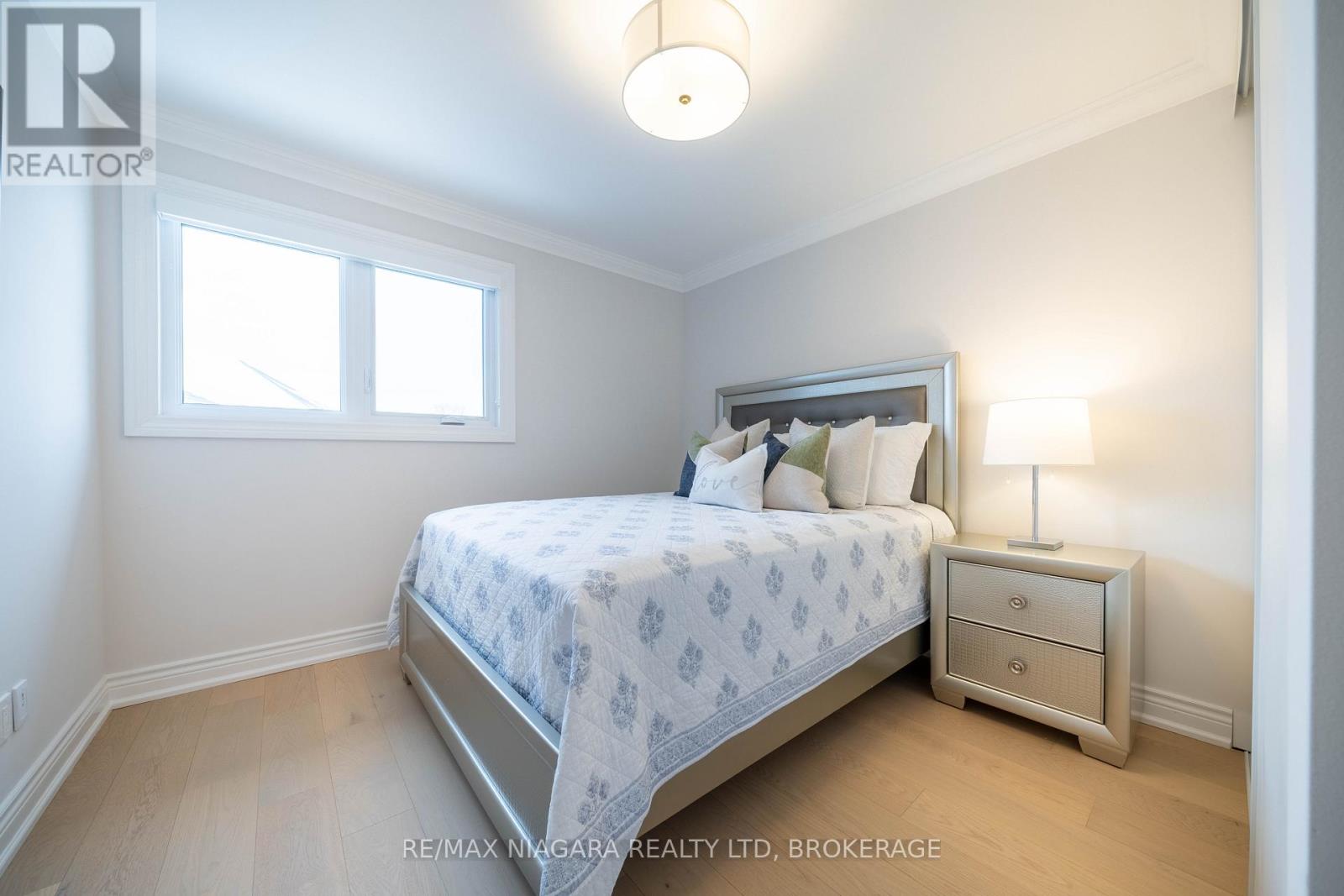 18 Mountbatten Road, Toronto (Humber Heights), Ontario  M9P 1Z2 - Photo 32 - W12770524