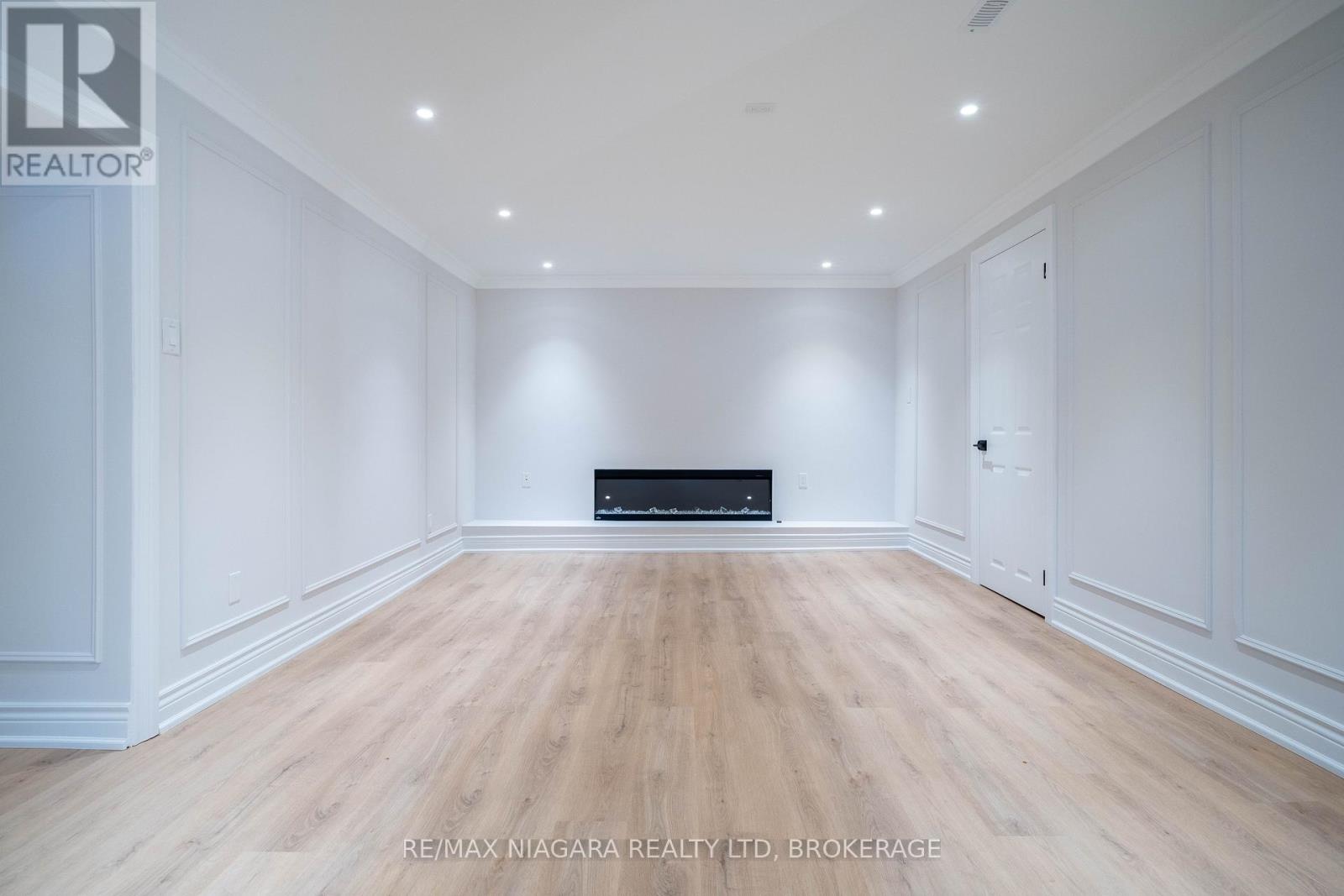 18 Mountbatten Road, Toronto (Humber Heights), Ontario  M9P 1Z2 - Photo 44 - W12770524