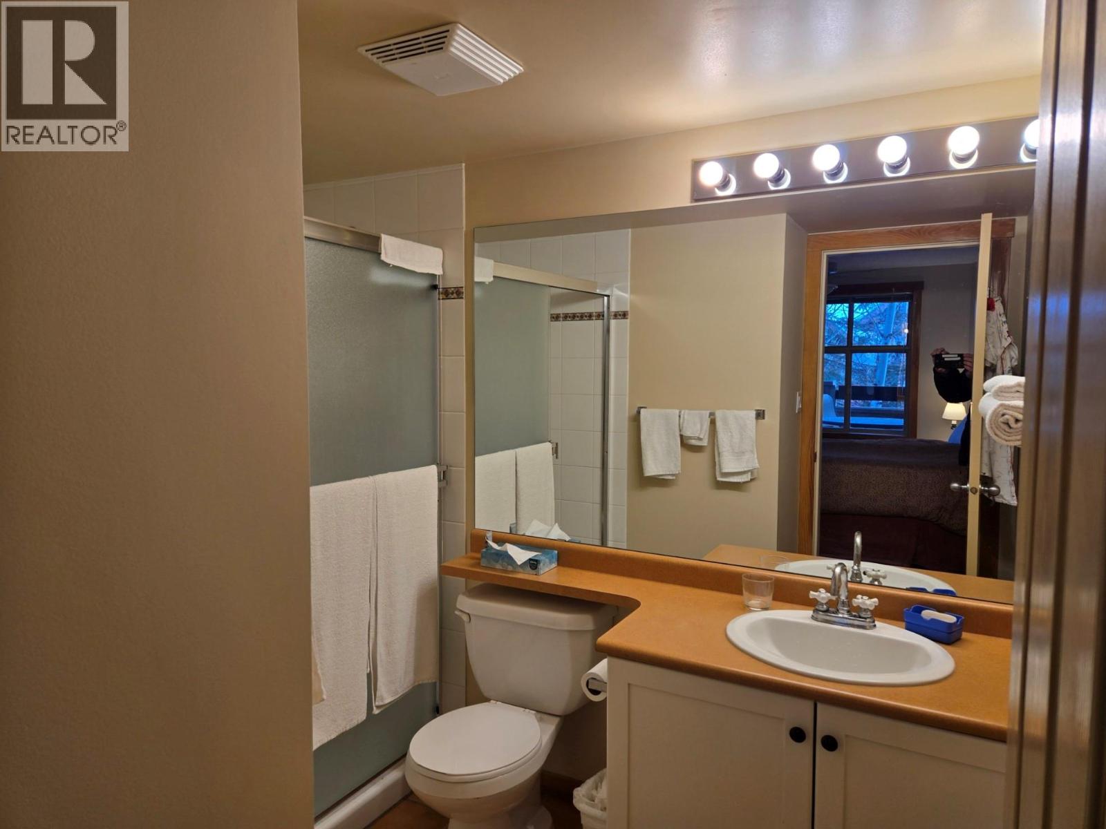 2060 Summit Drive Unit# 114, Panorama, British Columbia  V0A 1T0 - Photo 18 - 10375326