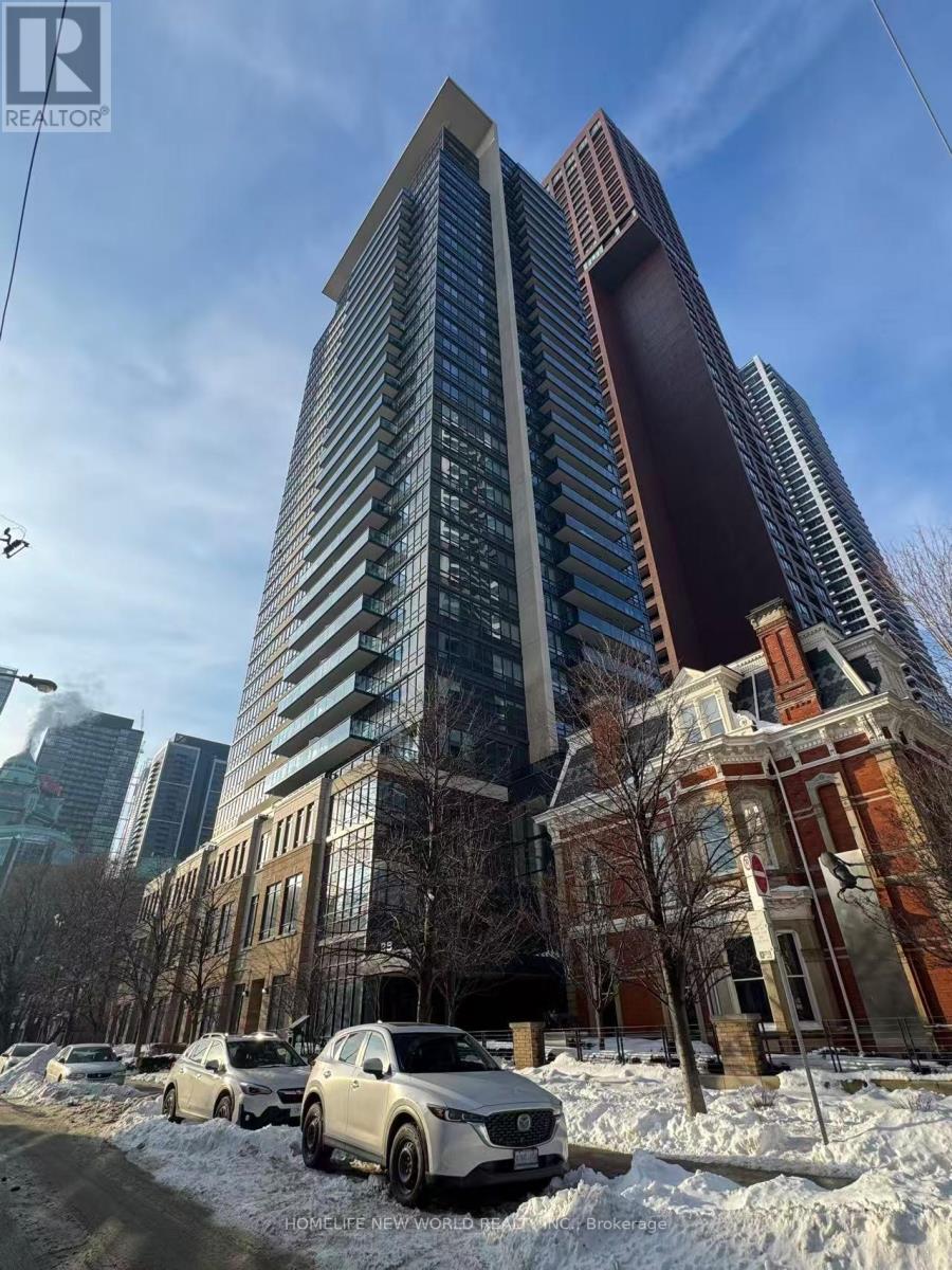 2004 - 28 LINDEN STREET, Toronto, Ontario