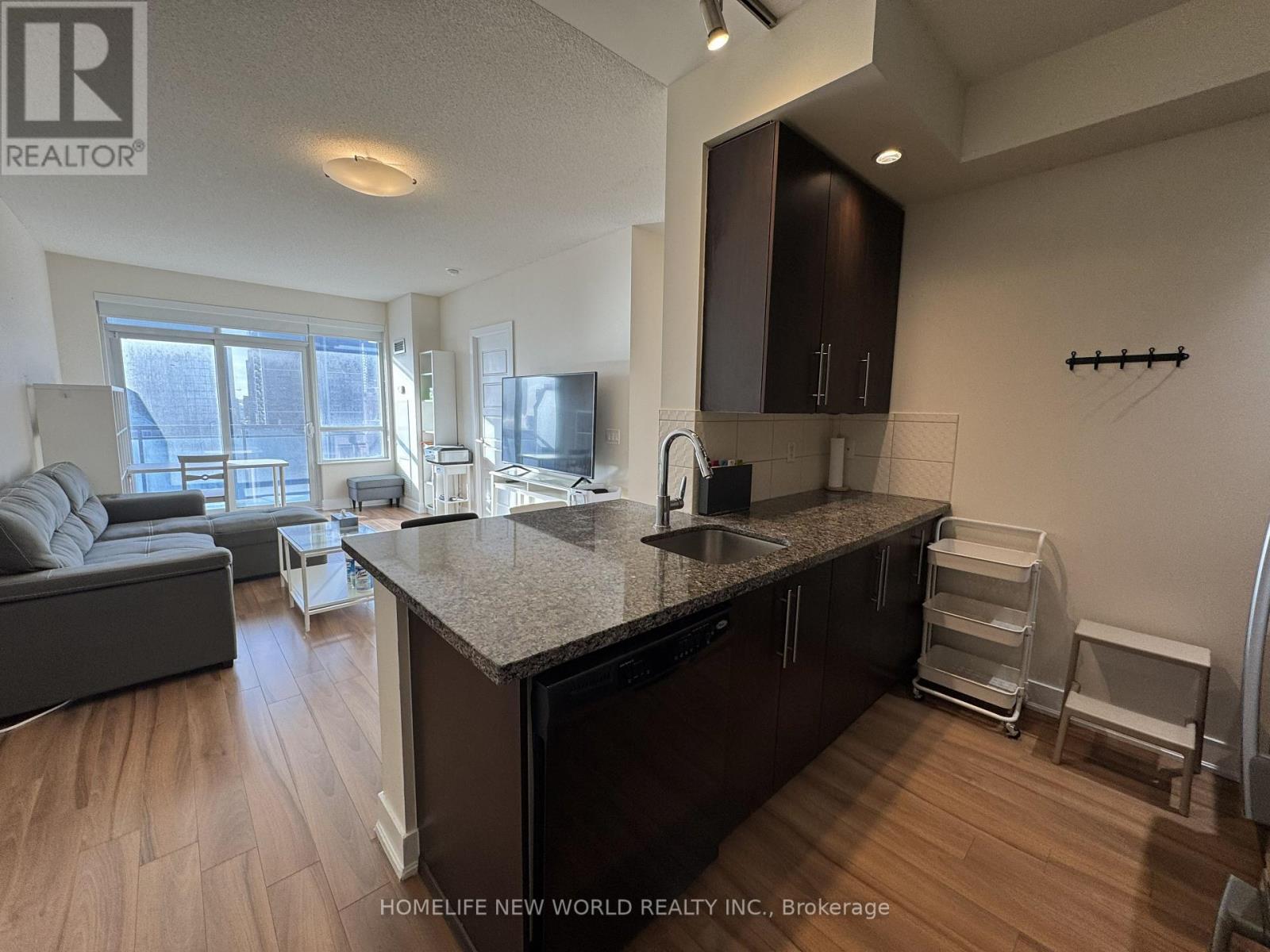 2004 - 28 Linden Street, Toronto, Ontario  M4Y 0A4 - Photo 11 - C12770534