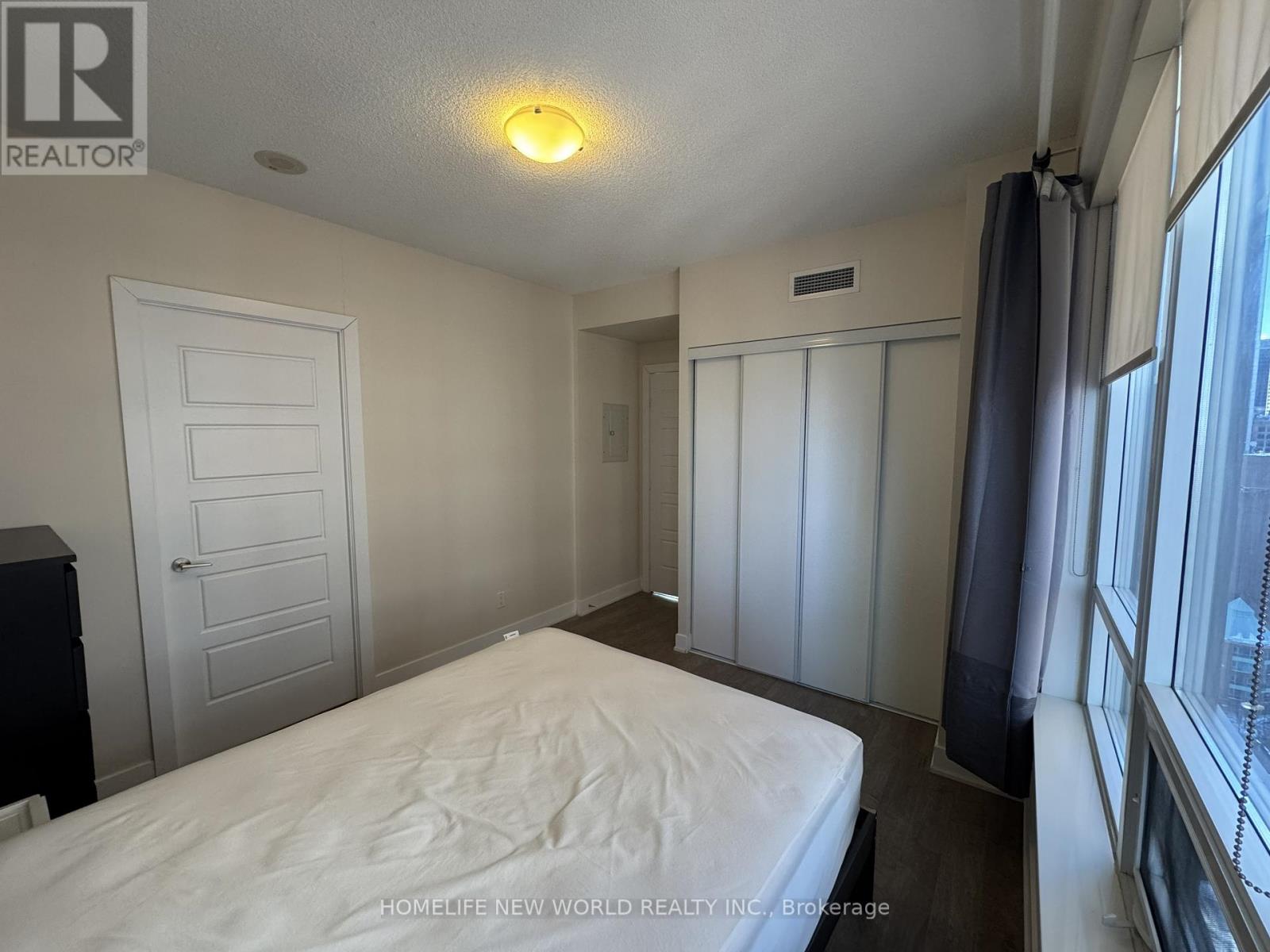 2004 - 28 Linden Street, Toronto, Ontario  M4Y 0A4 - Photo 19 - C12770534