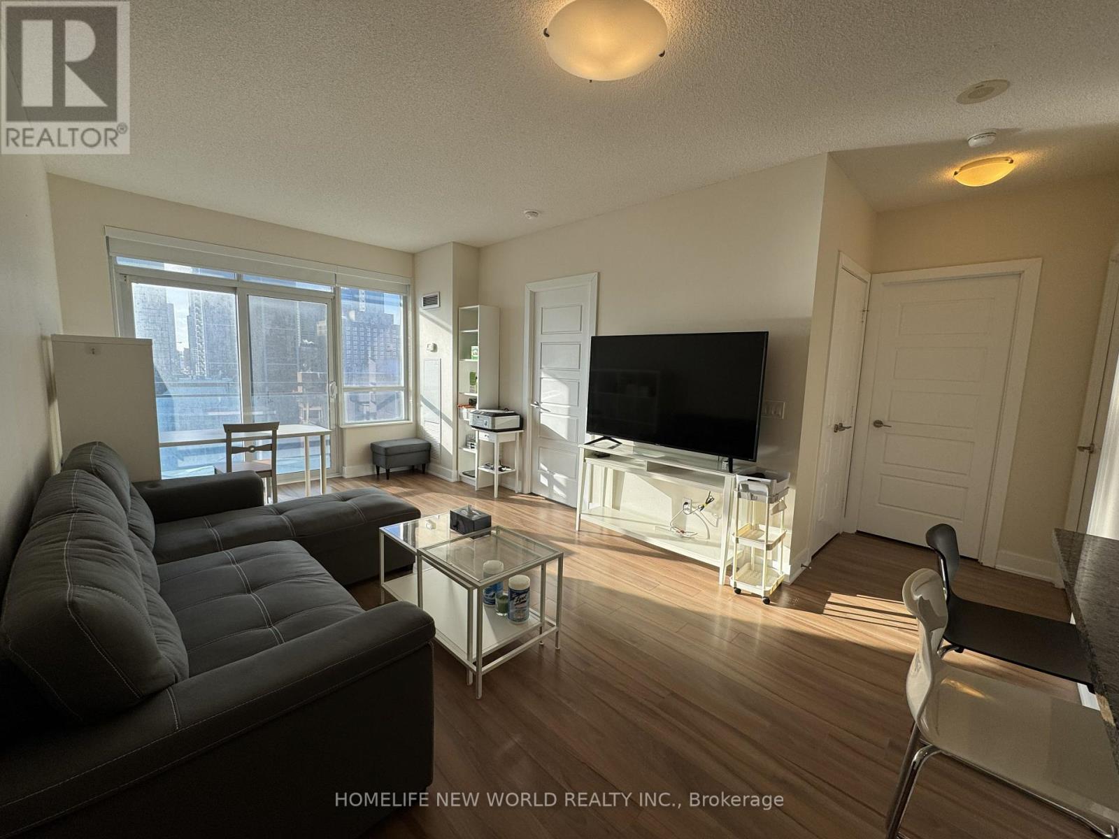 2004 - 28 Linden Street, Toronto, Ontario  M4Y 0A4 - Photo 5 - C12770534