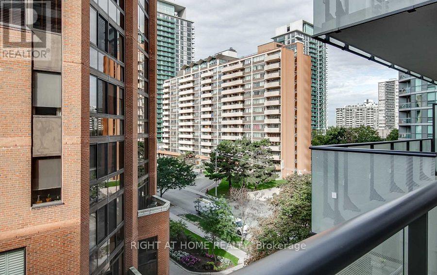 624 - 161 Roehampton Avenue, Toronto, Ontario  M4P 0C8 - Photo 17 - C12770592