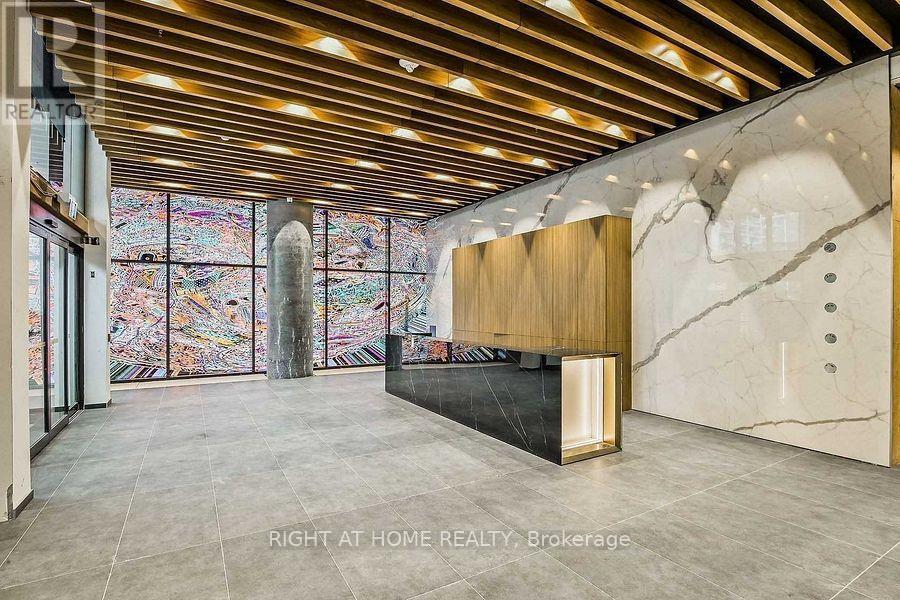 624 - 161 Roehampton Avenue, Toronto, Ontario  M4P 0C8 - Photo 3 - C12770592