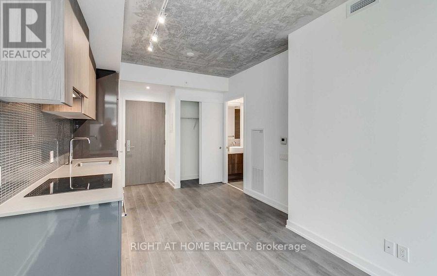 624 - 161 Roehampton Avenue, Toronto, Ontario  M4P 0C8 - Photo 7 - C12770592