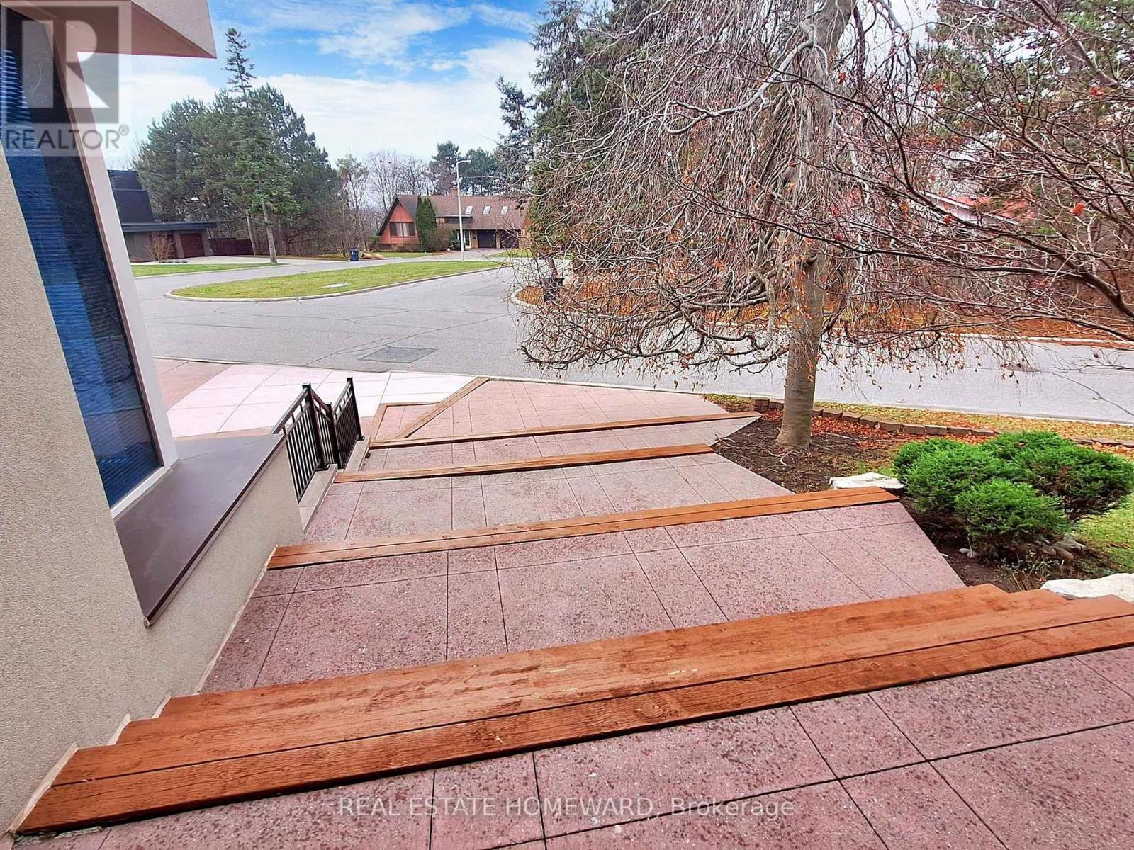 128 Laurentide Drive, Toronto, Ontario  M3A 3E5 - Photo 7 - C12770608