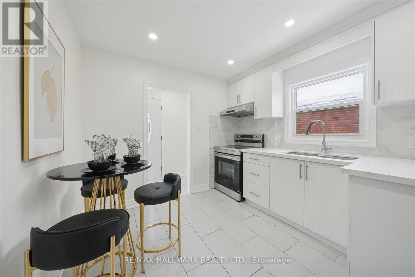 19 Silvio Avenue, Toronto, Ontario  M1K 1V1 - Photo 12 - E12770588