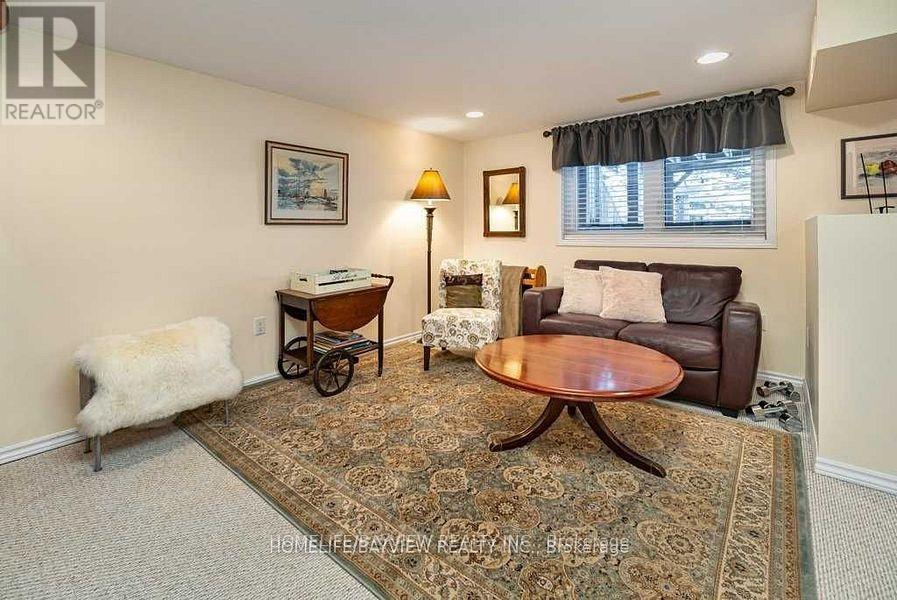 Lower - 798 Hilton Boulevard, Newmarket, Ontario  L3X 2H6 - Photo 4 - N12770548