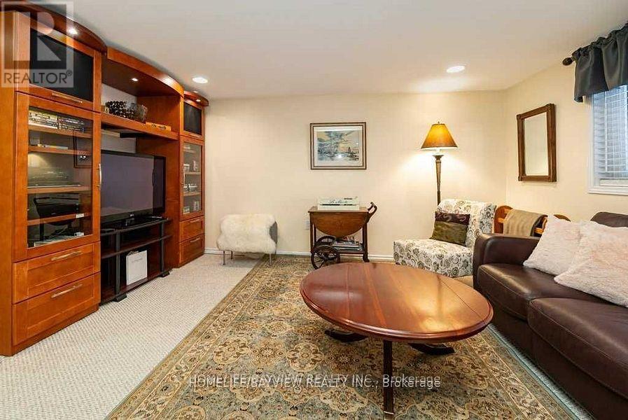 Lower - 798 Hilton Boulevard, Newmarket, Ontario  L3X 2H6 - Photo 5 - N12770548