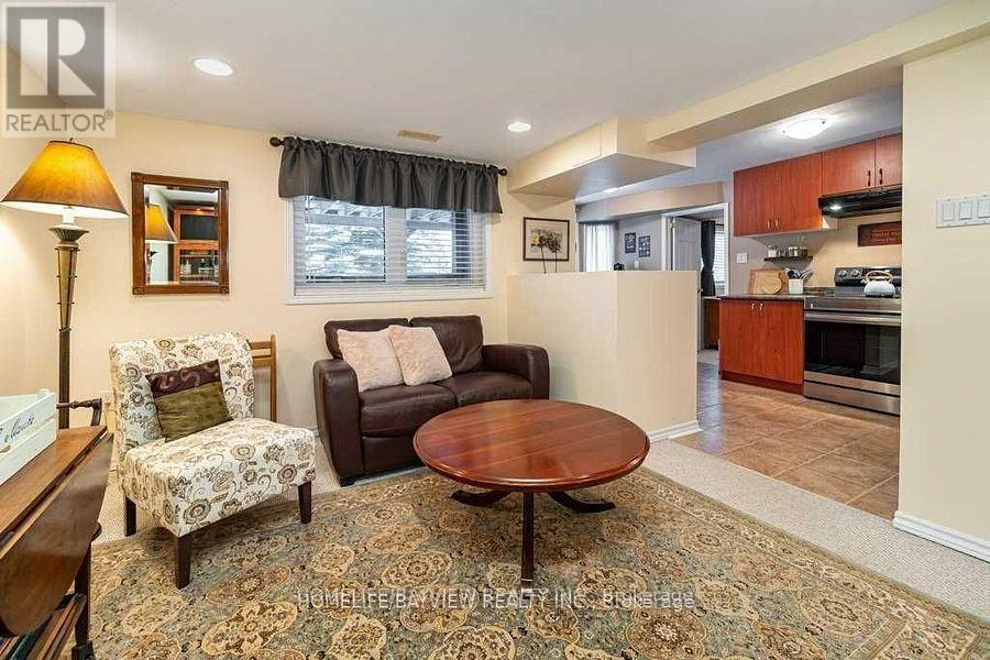 Lower - 798 Hilton Boulevard, Newmarket, Ontario  L3X 2H6 - Photo 6 - N12770548