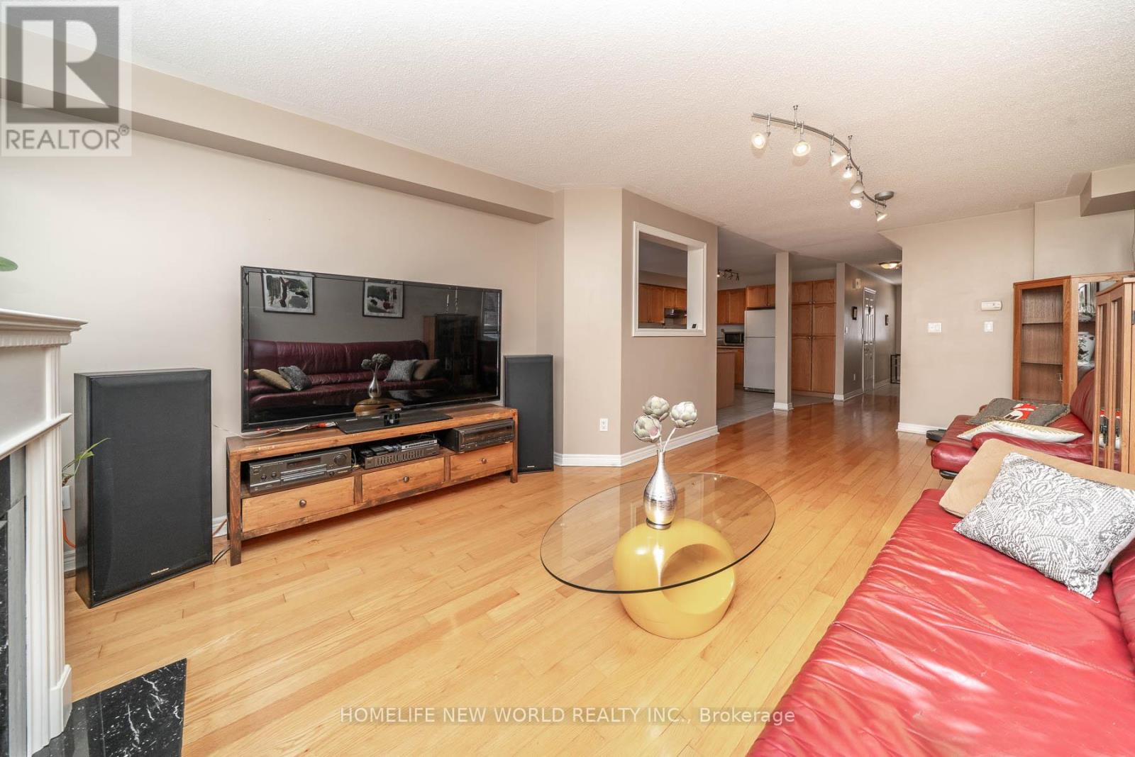 26 Cape Breton Court, Richmond Hill, Ontario  L4E 3W4 - Photo 18 - N12770568