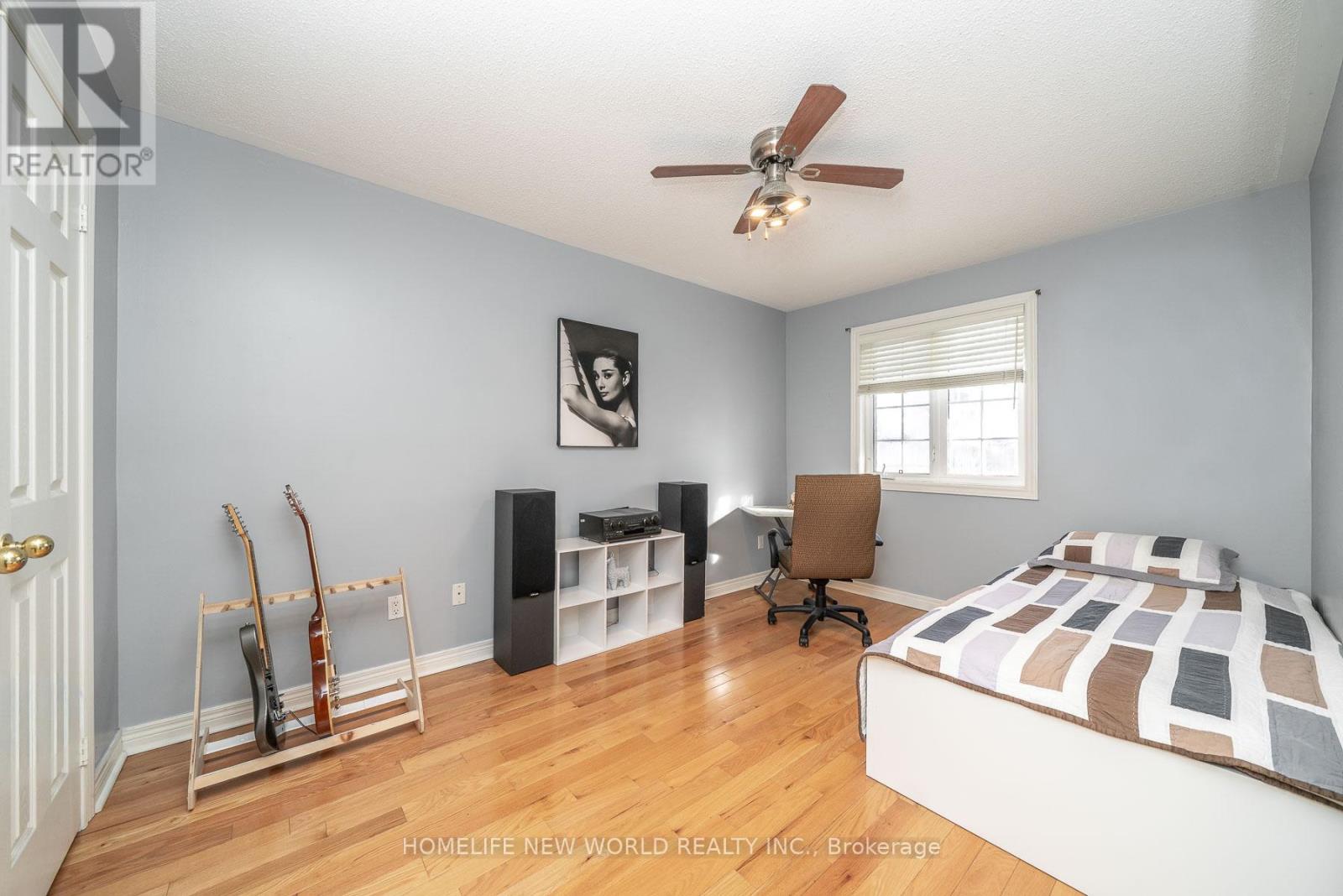 26 Cape Breton Court, Richmond Hill, Ontario  L4E 3W4 - Photo 25 - N12770568