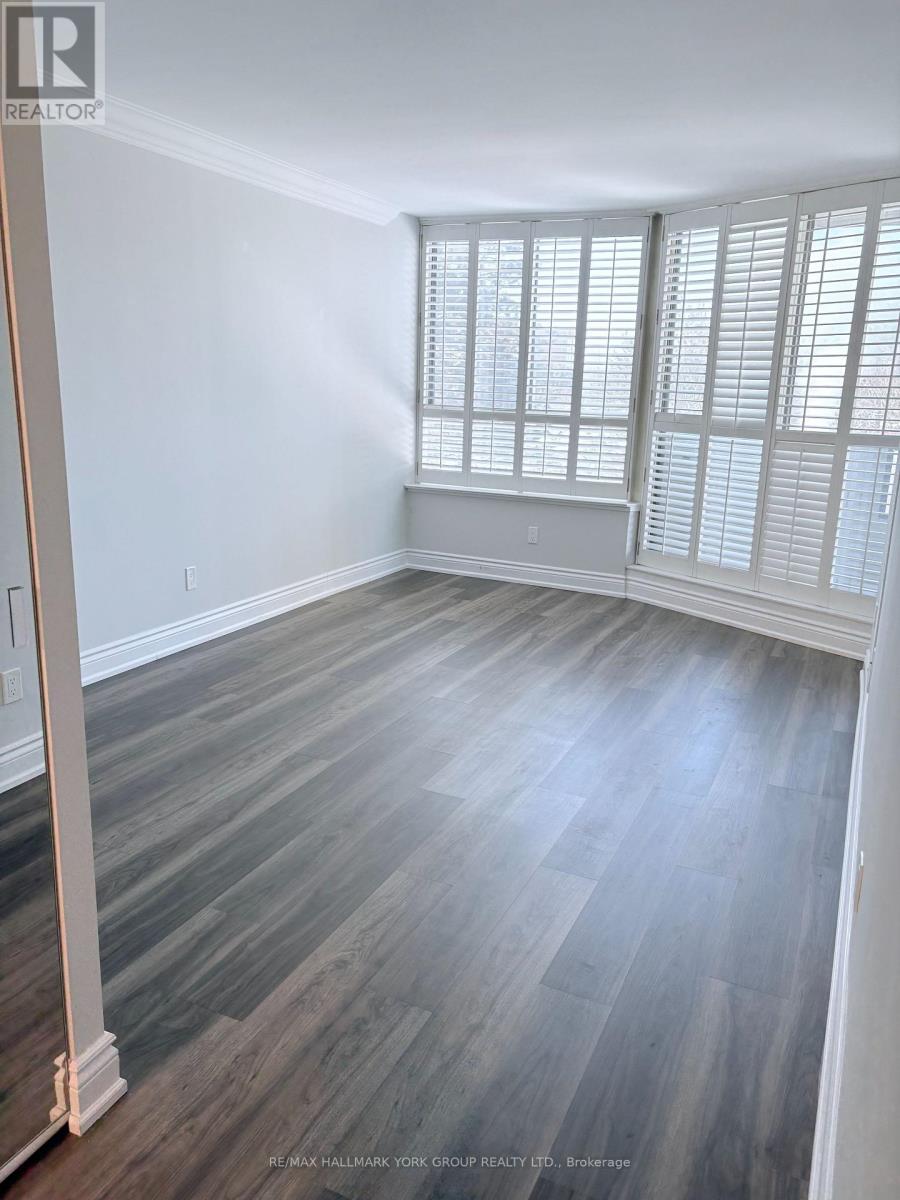 407 - 100 Observatory Lane, Richmond Hill, Ontario  L4C 1T4 - Photo 7 - N12770602