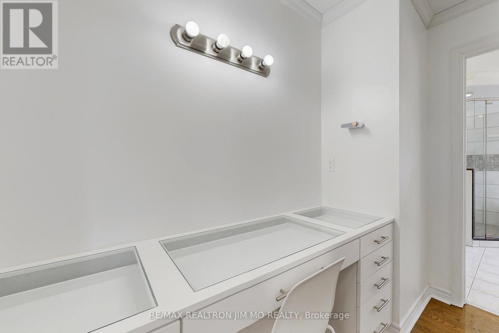 604 Dutch Elliott Court, Newmarket (Gorham-College Manor), Ontario  L3Y 8L1 - Photo 27 - N12770610