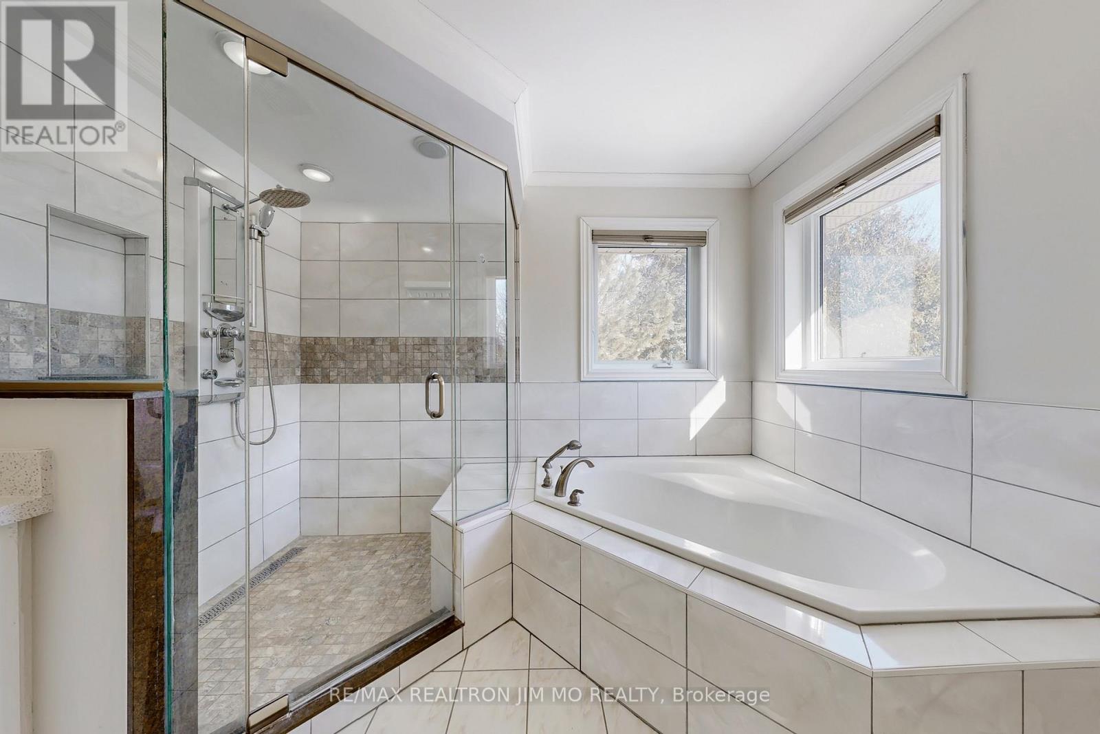 604 Dutch Elliott Court, Newmarket (Gorham-College Manor), Ontario  L3Y 8L1 - Photo 29 - N12770610