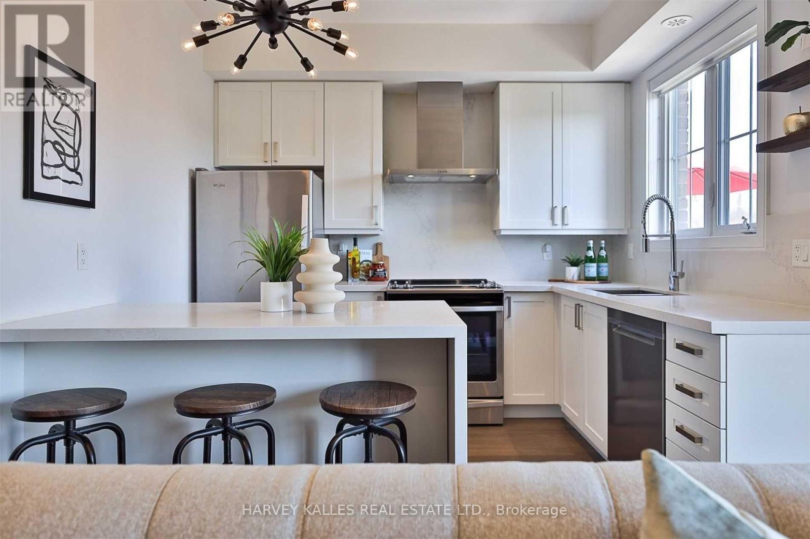 316 - 199 Pine Grove Road, Vaughan (Islington Woods), Ontario  L4L 2H7 - Photo 11 - N12741826