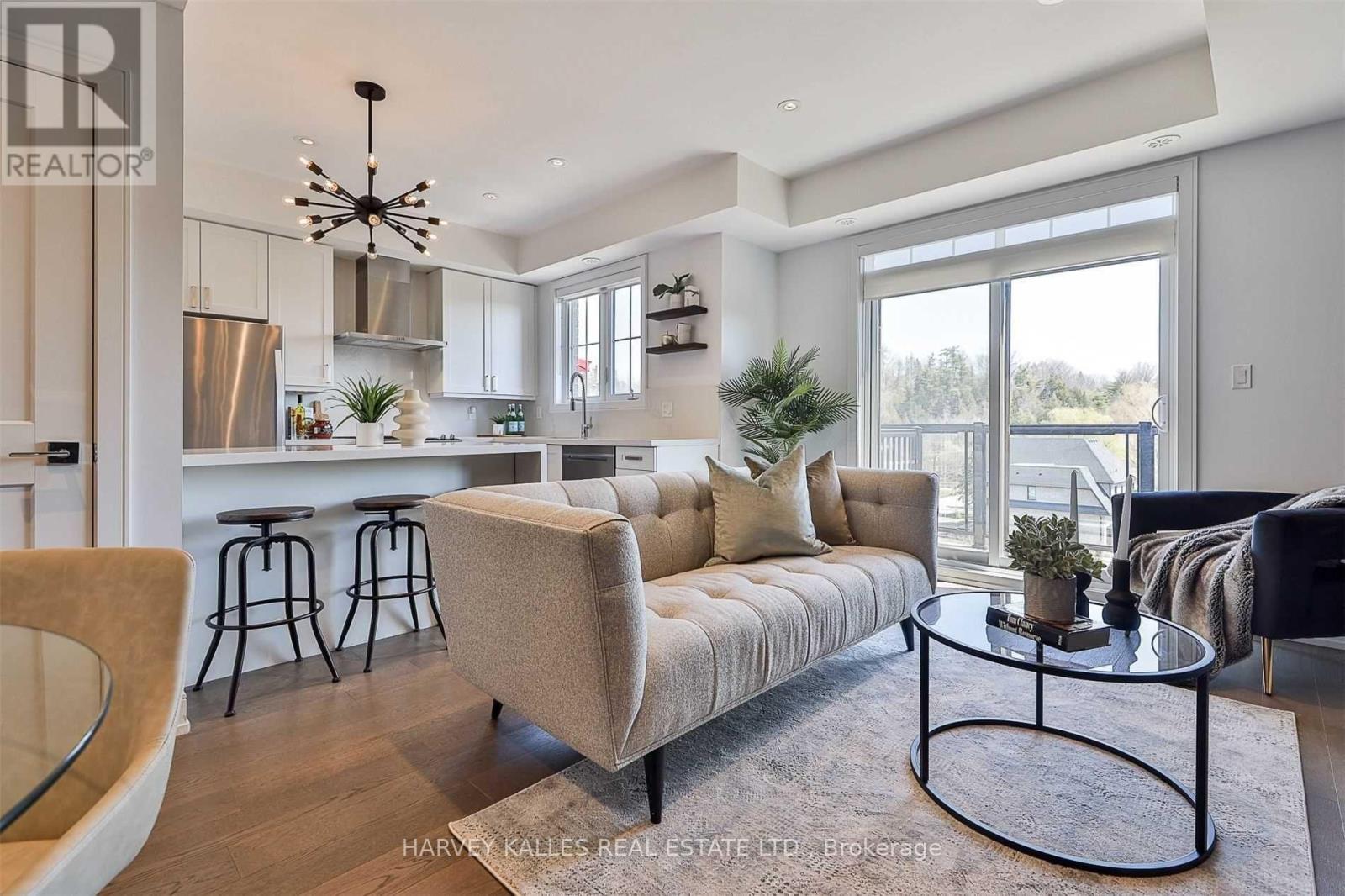 316 - 199 Pine Grove Road, Vaughan (Islington Woods), Ontario  L4L 2H7 - Photo 6 - N12741826