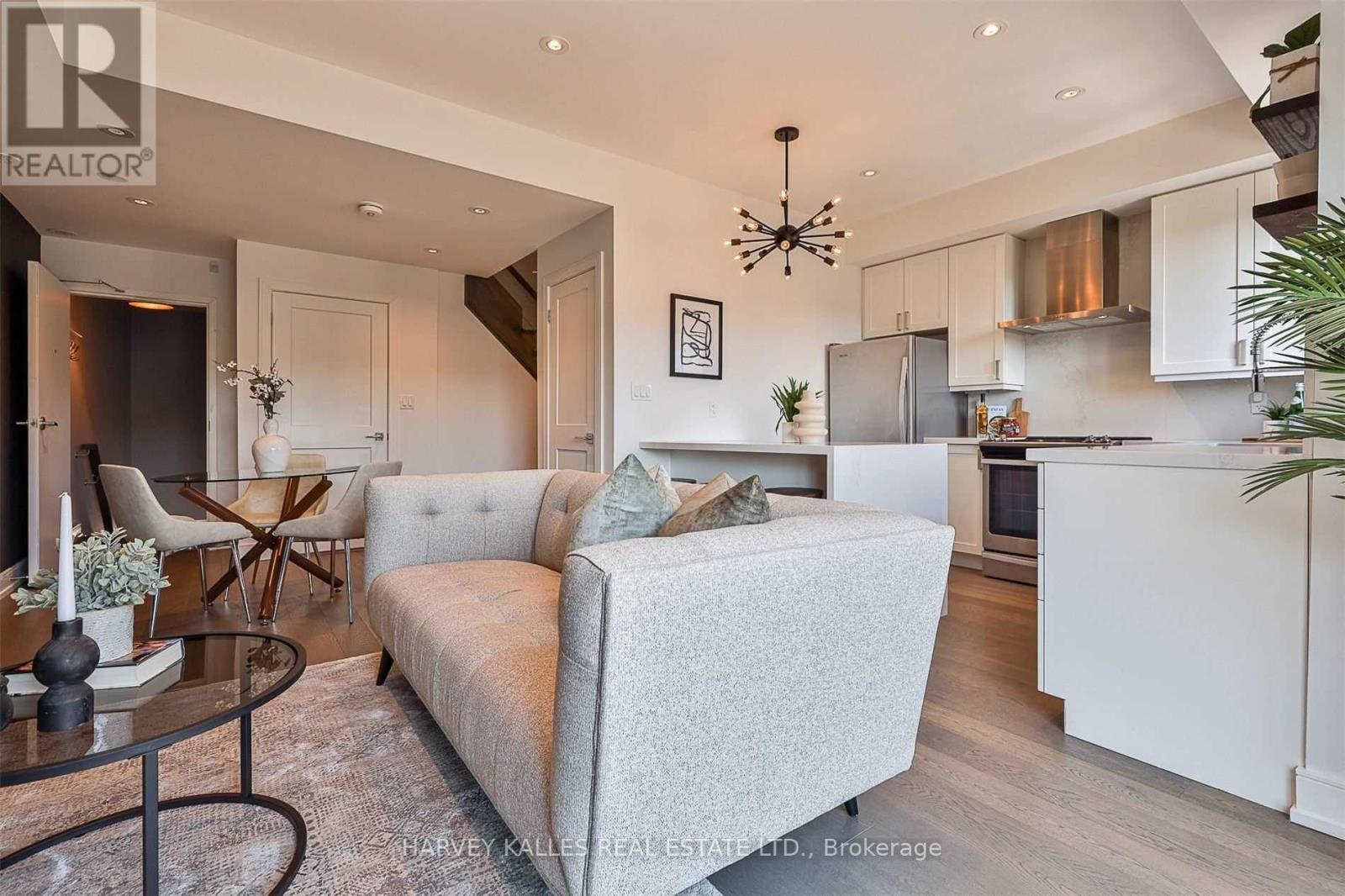 316 - 199 Pine Grove Road, Vaughan (Islington Woods), Ontario  L4L 2H7 - Photo 9 - N12741826