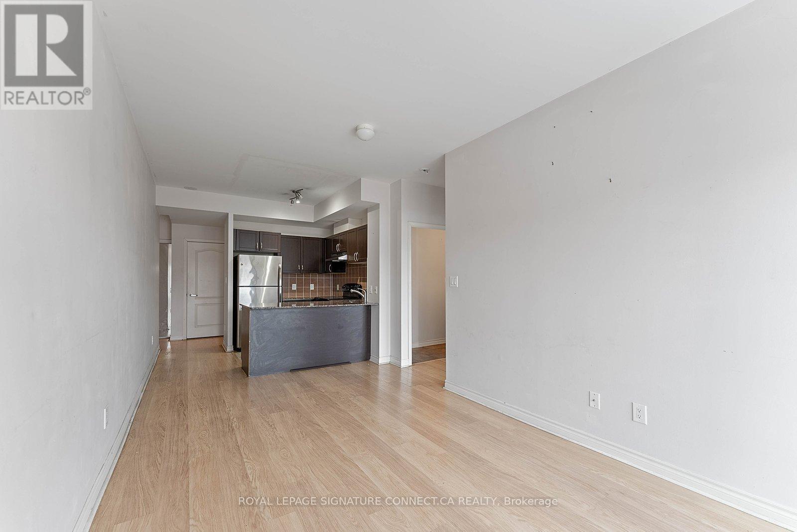 207 - 3865 Lake Shore Boulevard W, Toronto (Long Branch), Ontario  M8W 1R4 - Photo 13 - W12732096