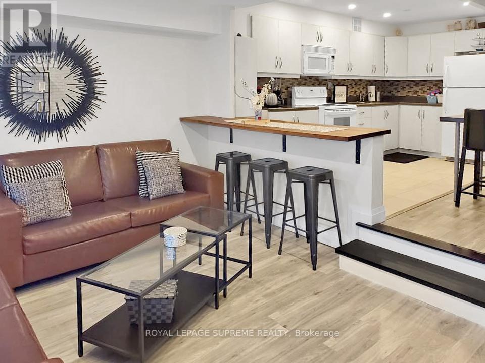 804 - 270 Scarlett Road, Toronto, Ontario  M6N 4X7 - Photo 9 - W12767830