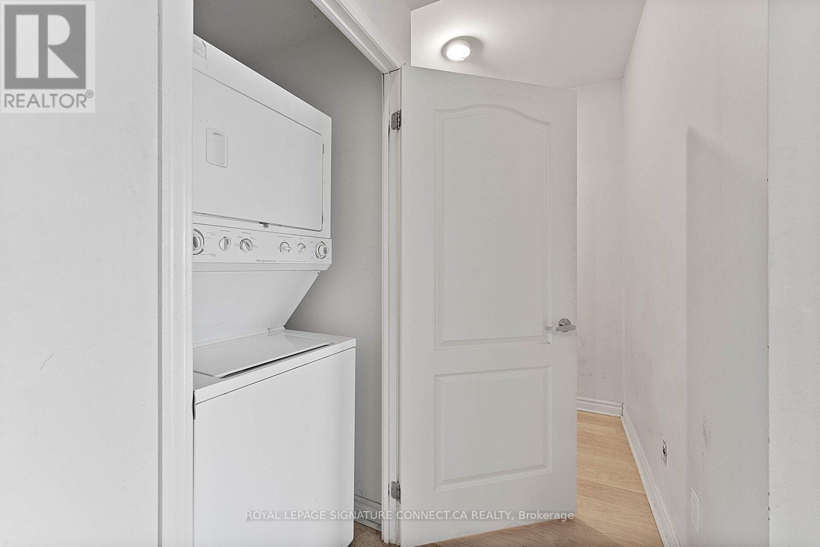 207 - 3865 Lake Shore Boulevard W, Toronto (Long Branch), Ontario  M8W 1R4 - Photo 19 - W12732096