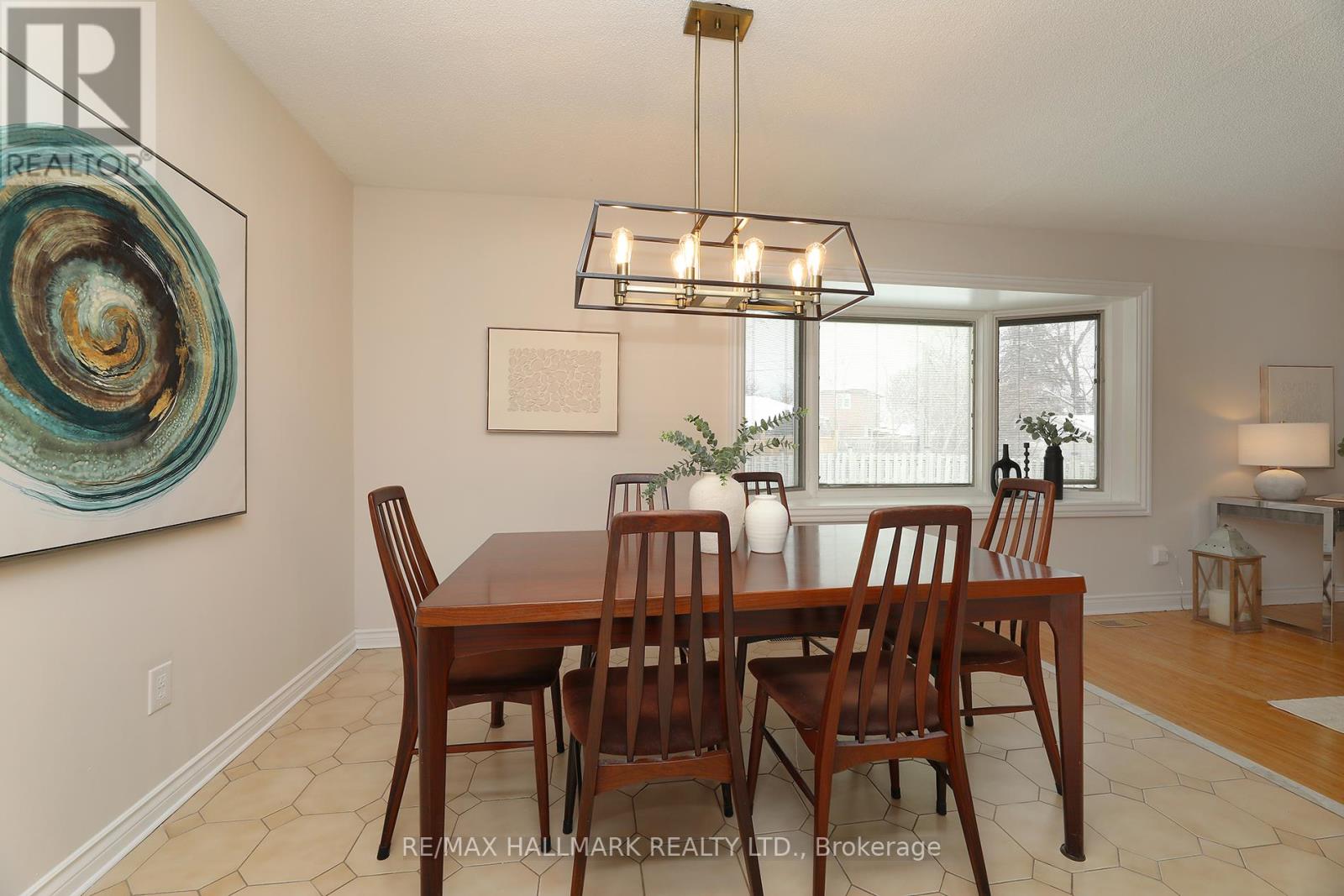 70 Lavington Drive, Toronto, Ontario  M9R 2H4 - Photo 11 - W12770562