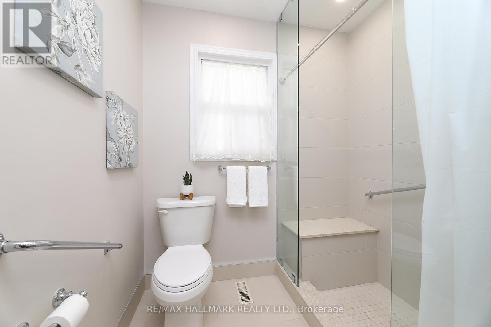 70 Lavington Drive, Toronto, Ontario  M9R 2H4 - Photo 20 - W12770562