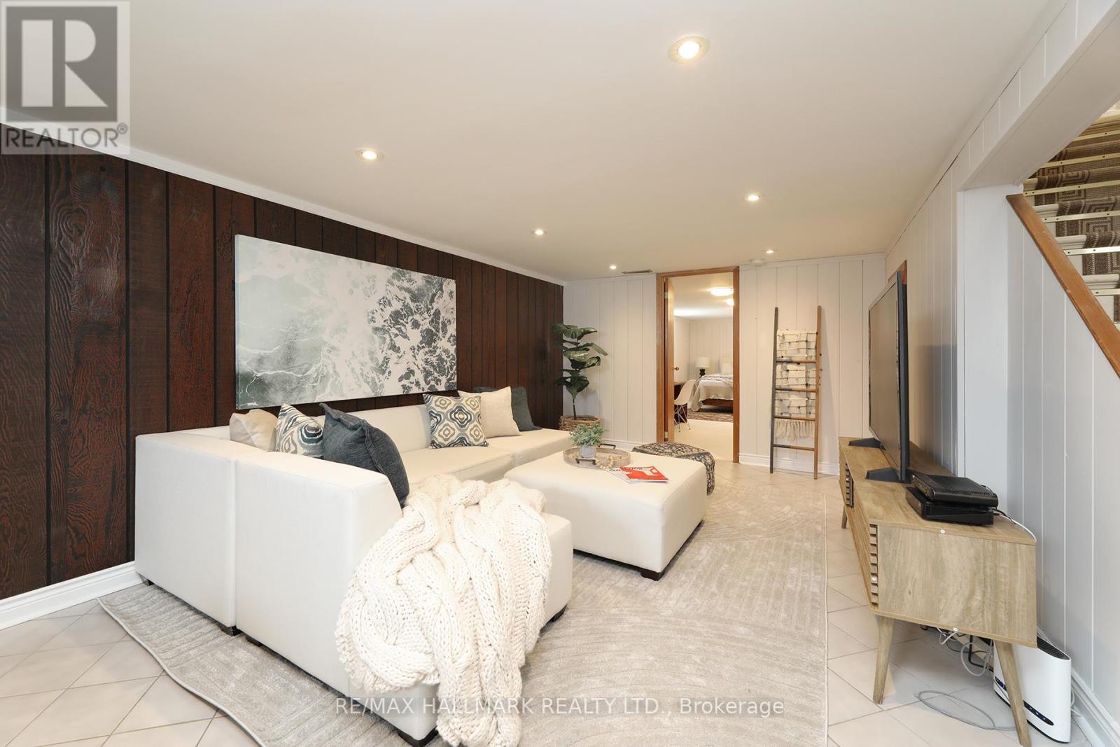 70 Lavington Drive, Toronto, Ontario  M9R 2H4 - Photo 21 - W12770562