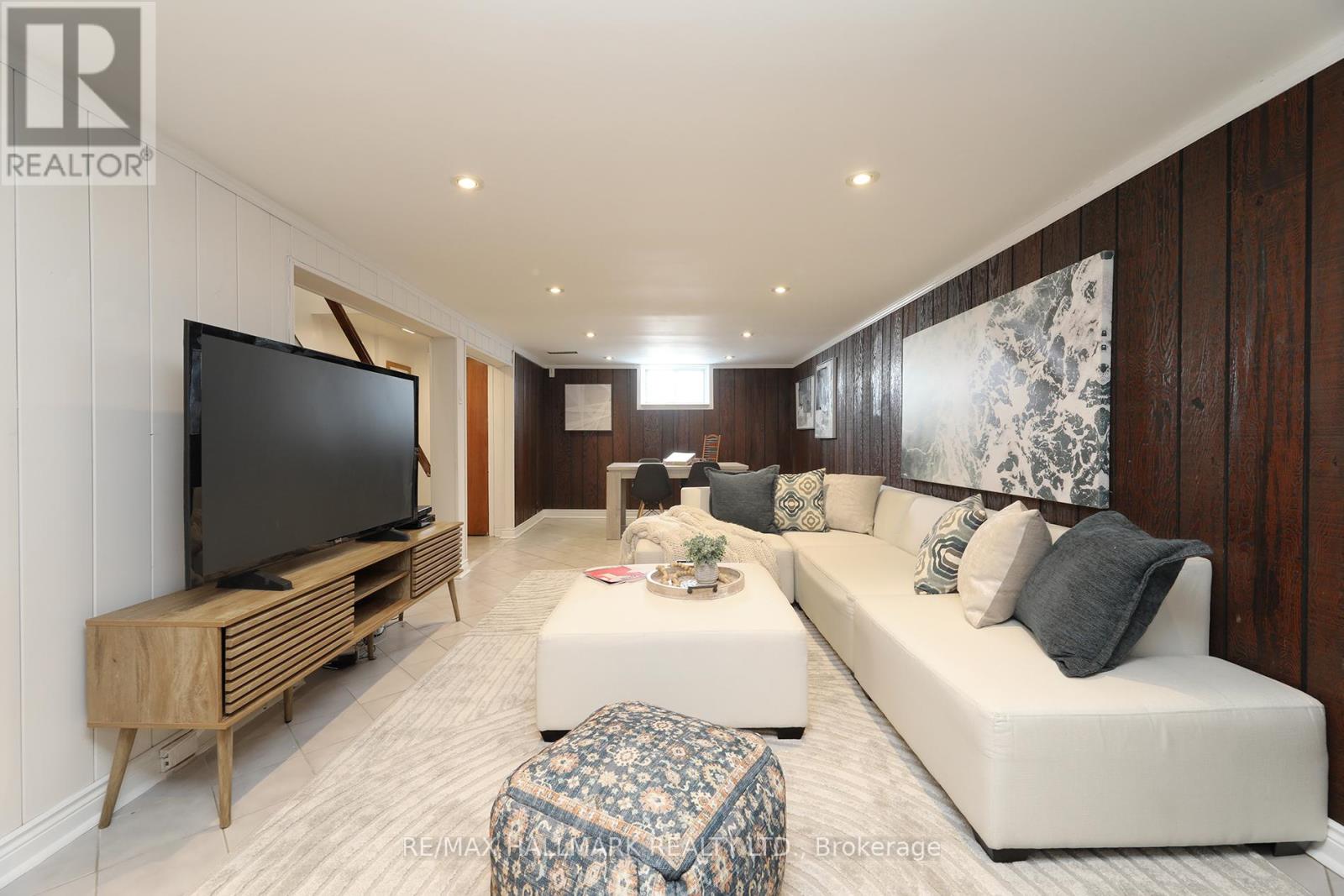 70 Lavington Drive, Toronto, Ontario  M9R 2H4 - Photo 23 - W12770562