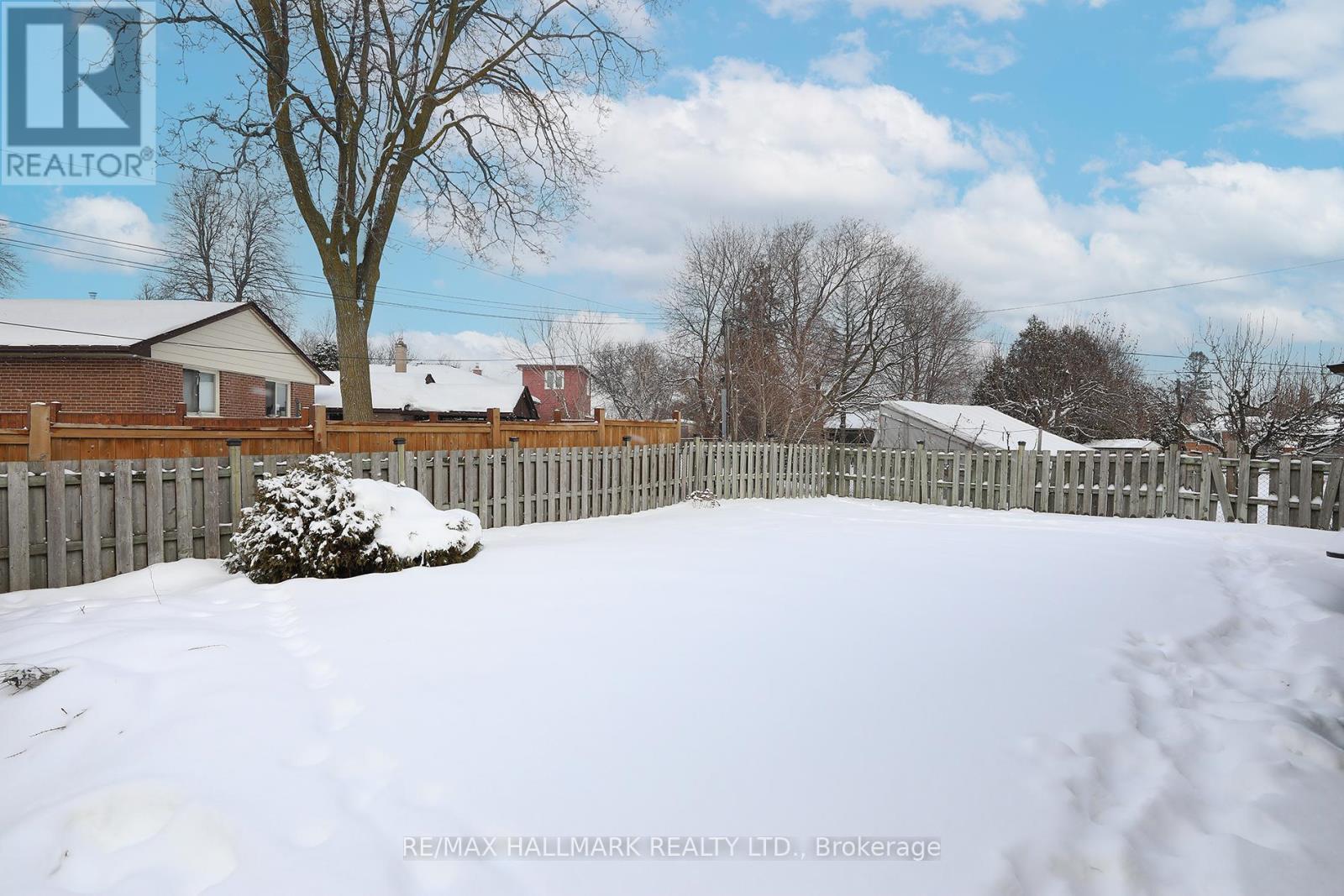 70 Lavington Drive, Toronto, Ontario  M9R 2H4 - Photo 35 - W12770562