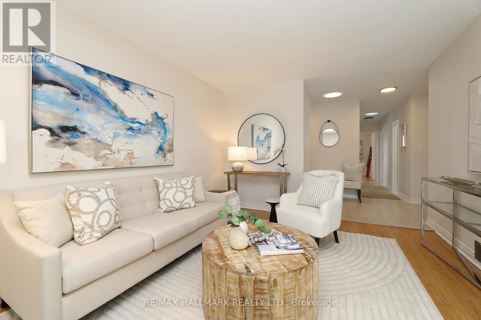 70 Lavington Drive, Toronto, Ontario  M9R 2H4 - Photo 5 - W12770562